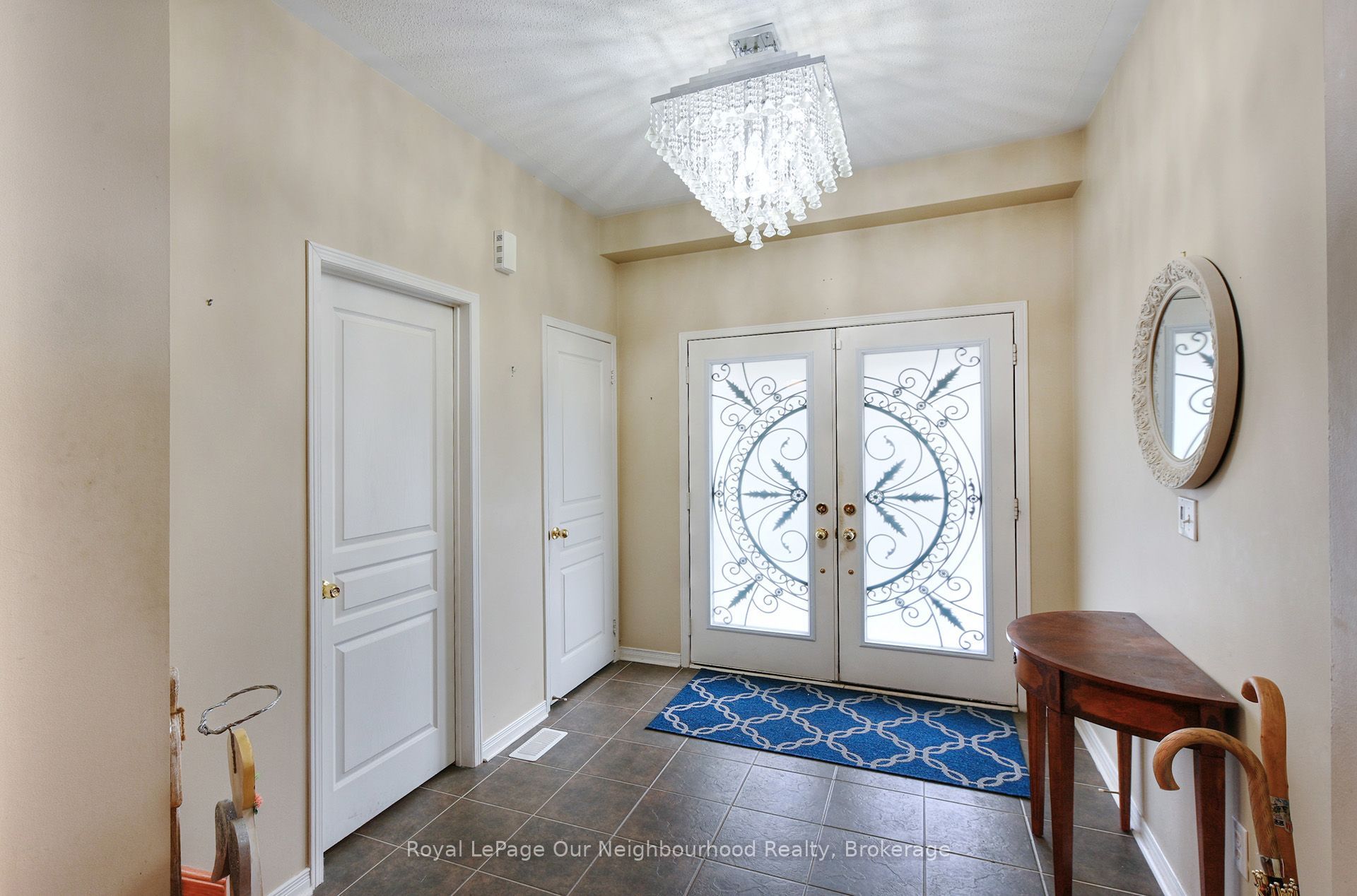 586 Oldman Road Property Photo 2