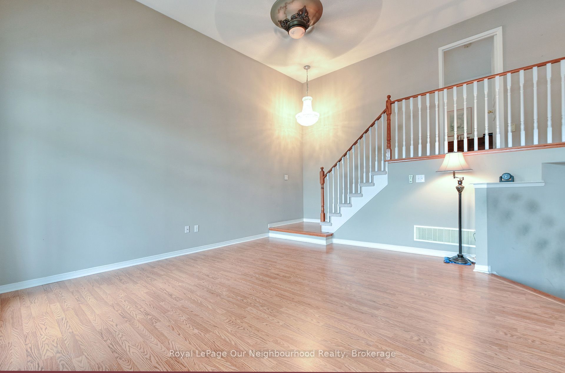 586 Oldman Road Property Photo 10