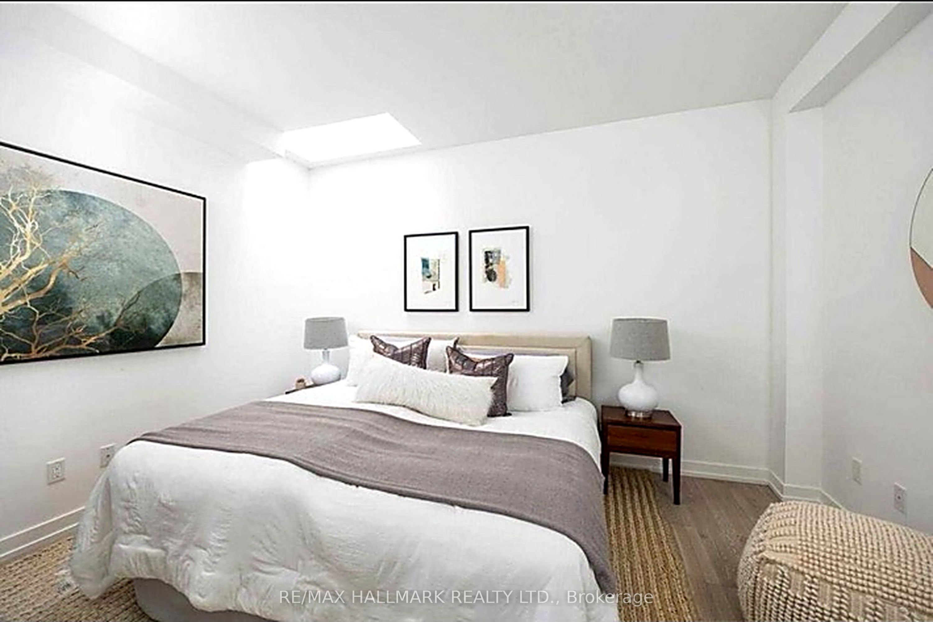1321 Gerrard Street E 11 Property Photo 6