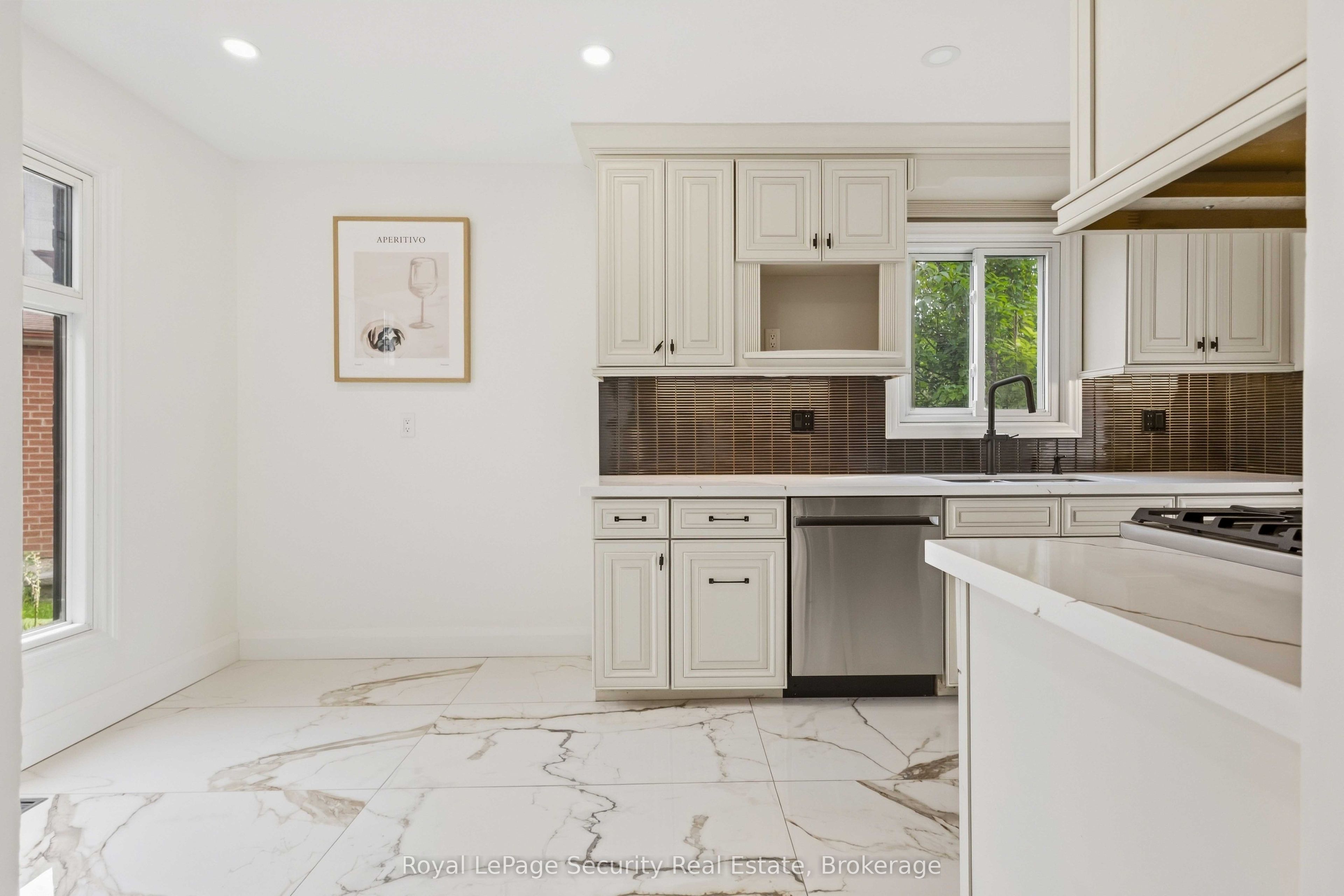 1177 Tanzer Court Property Photo 13