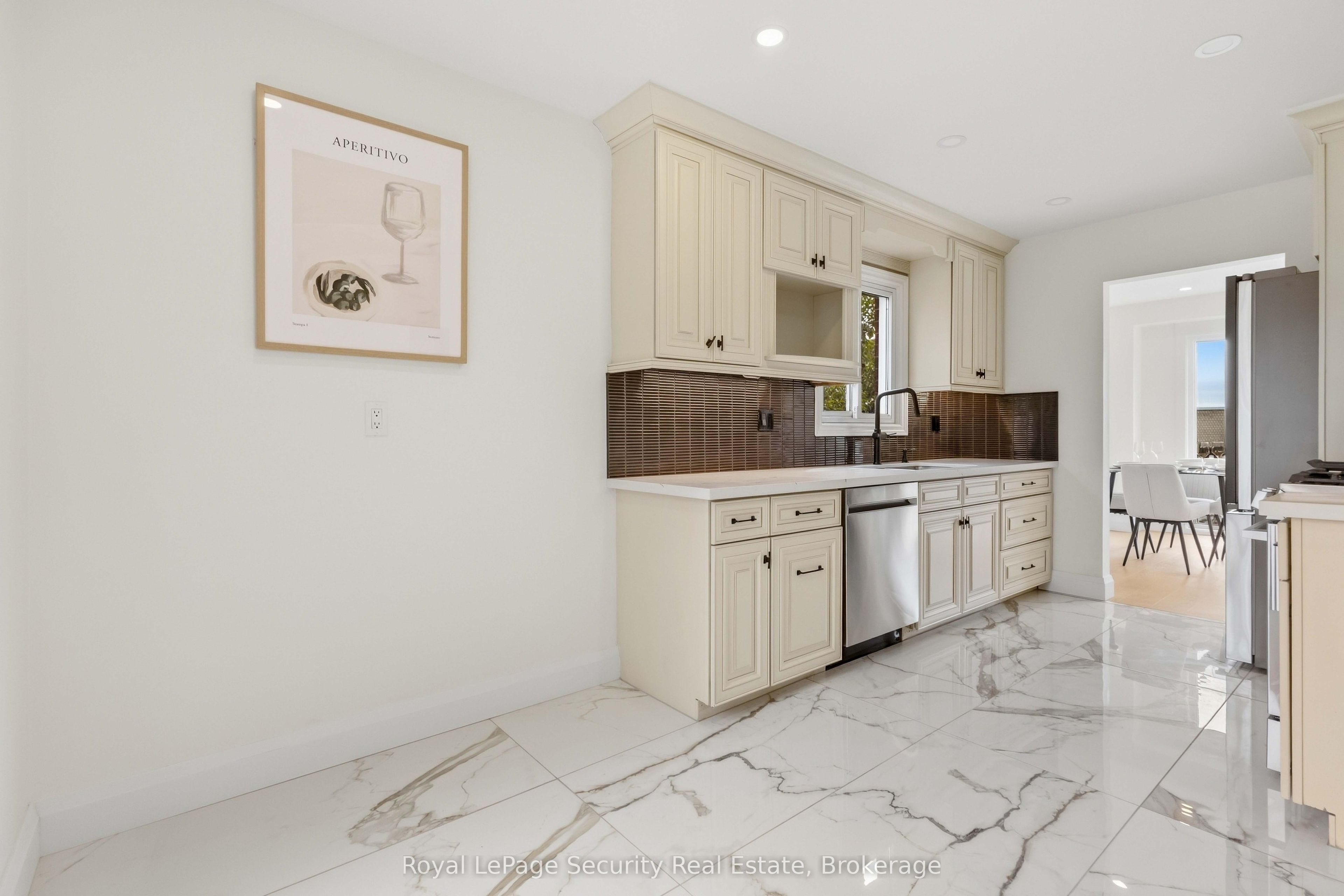 1177 Tanzer Court Property Photo 14