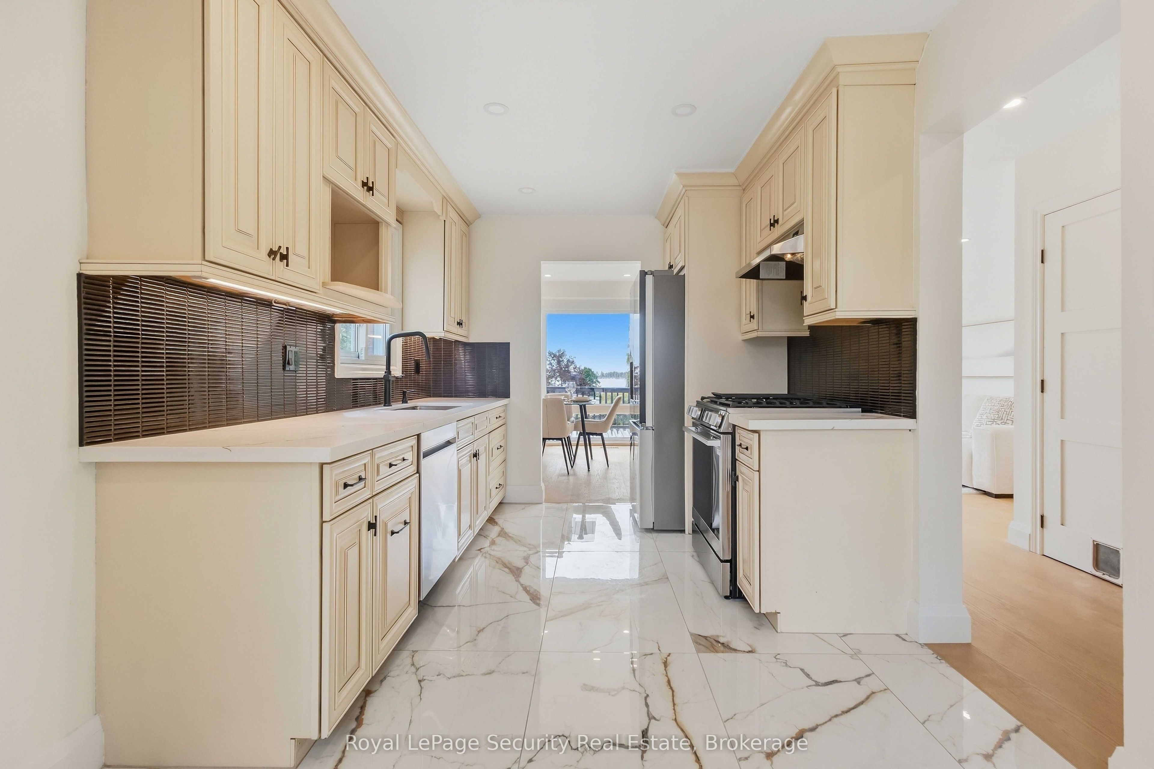 1177 Tanzer Court Property Photo 15