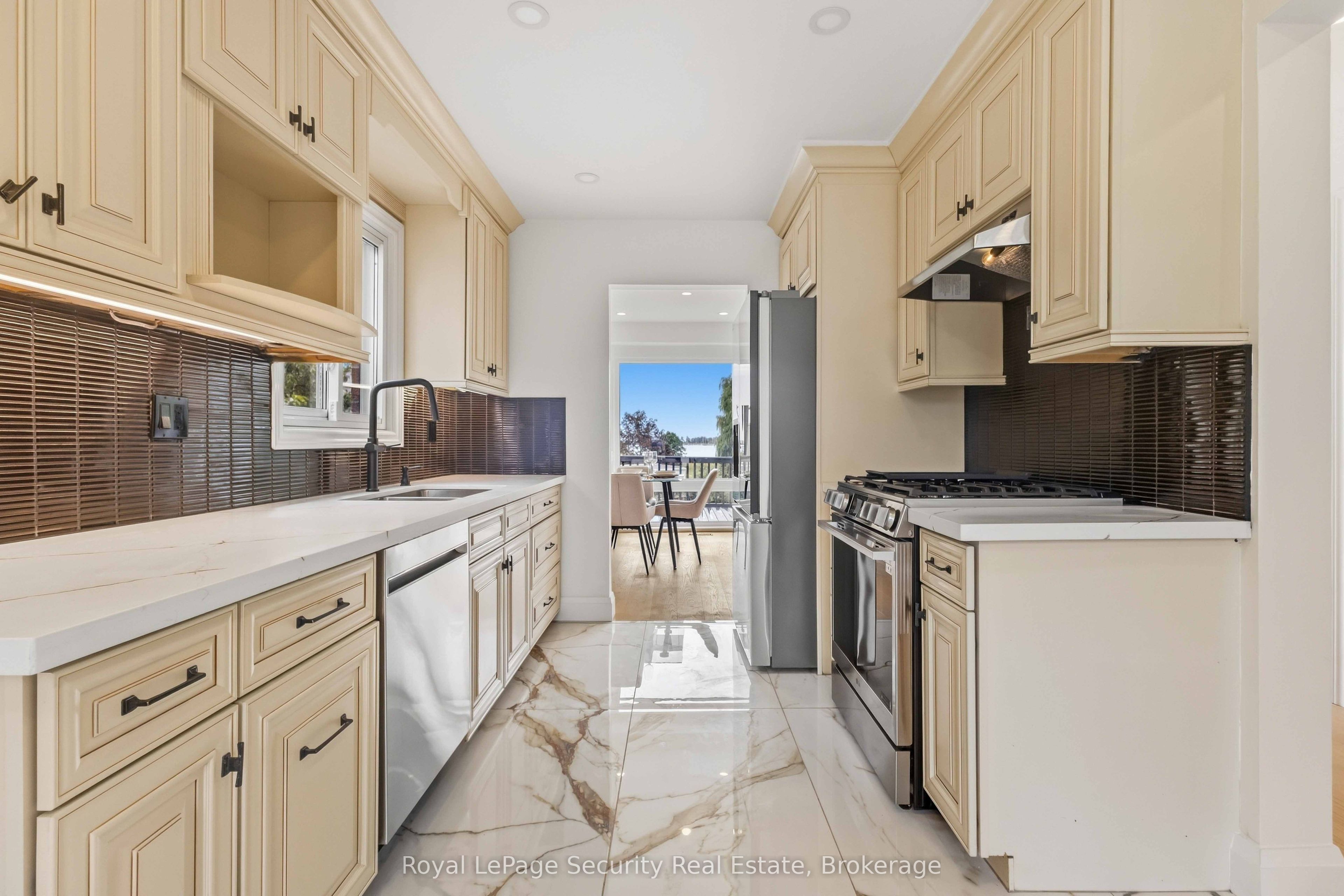 1177 Tanzer Court Property Photo 18