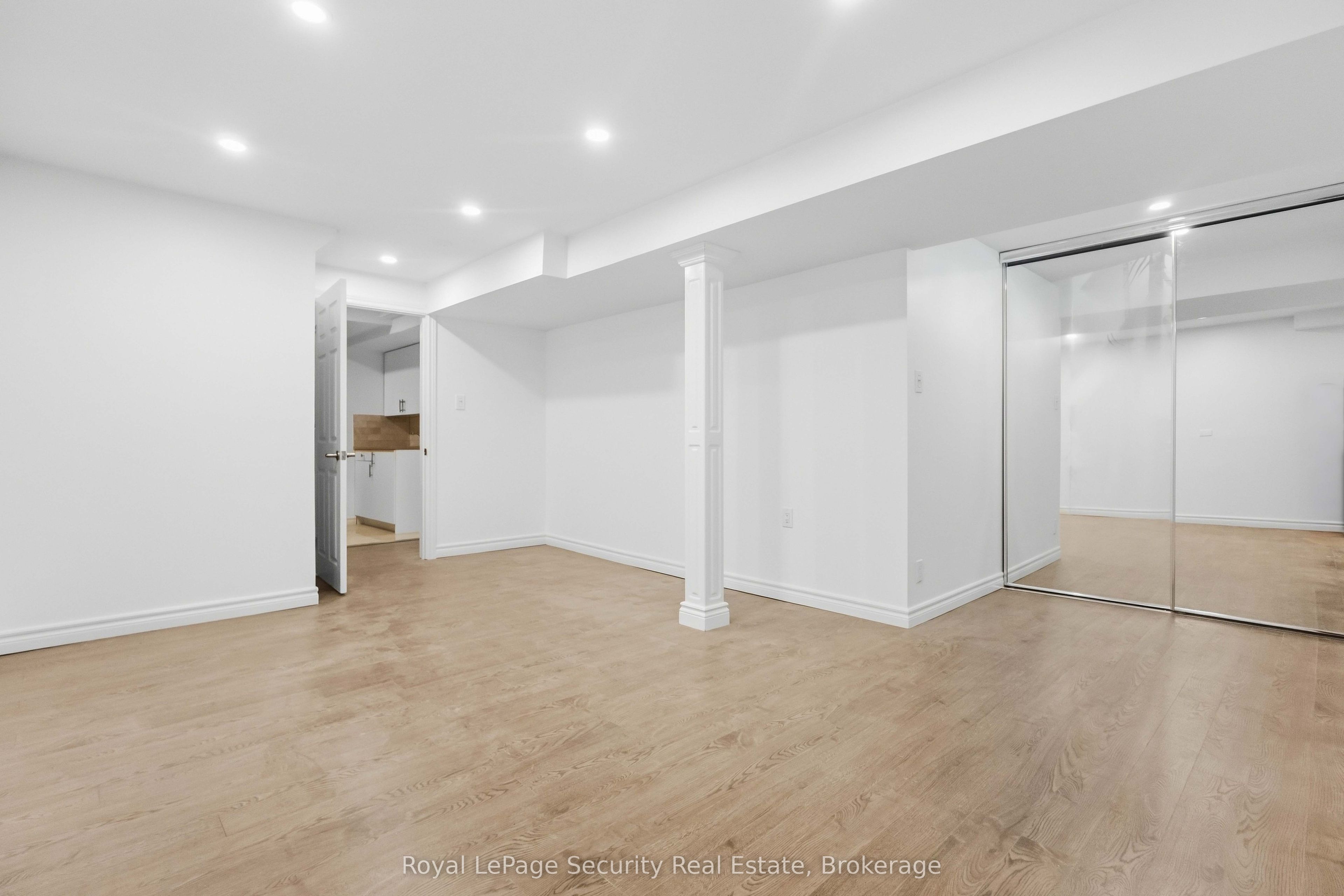 1177 Tanzer Court Property Photo 32