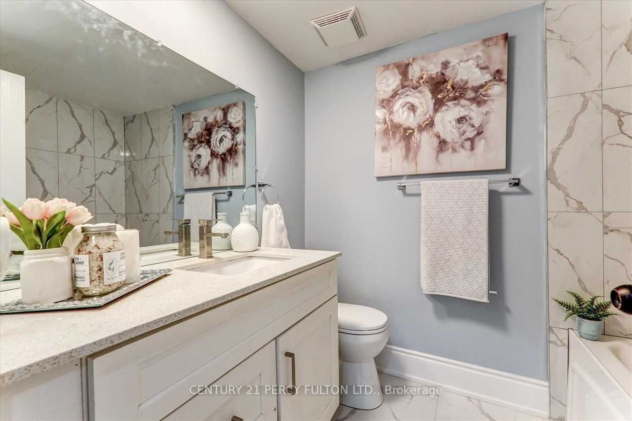212 Burk Street Main Property Photo 13