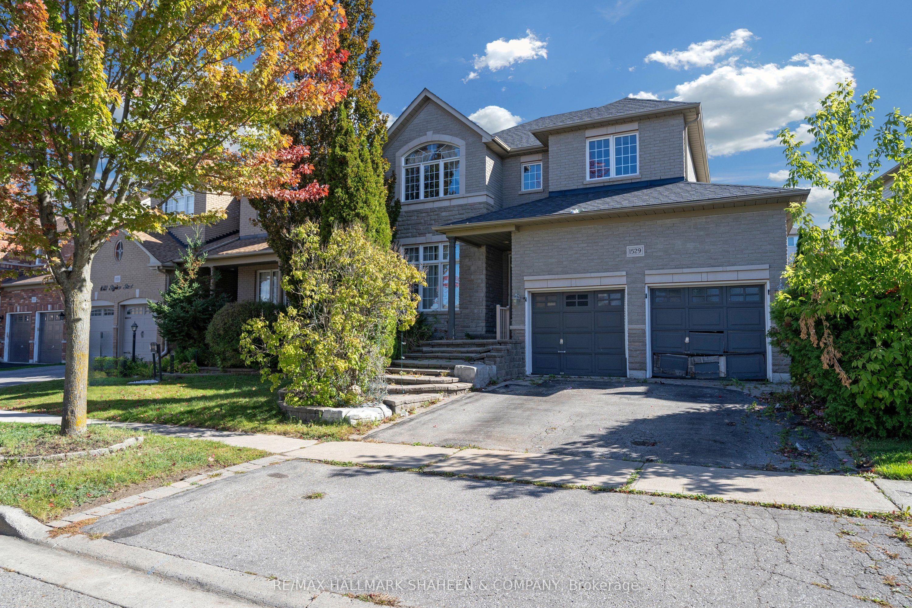 1529 Skyview Street Property Photo 1