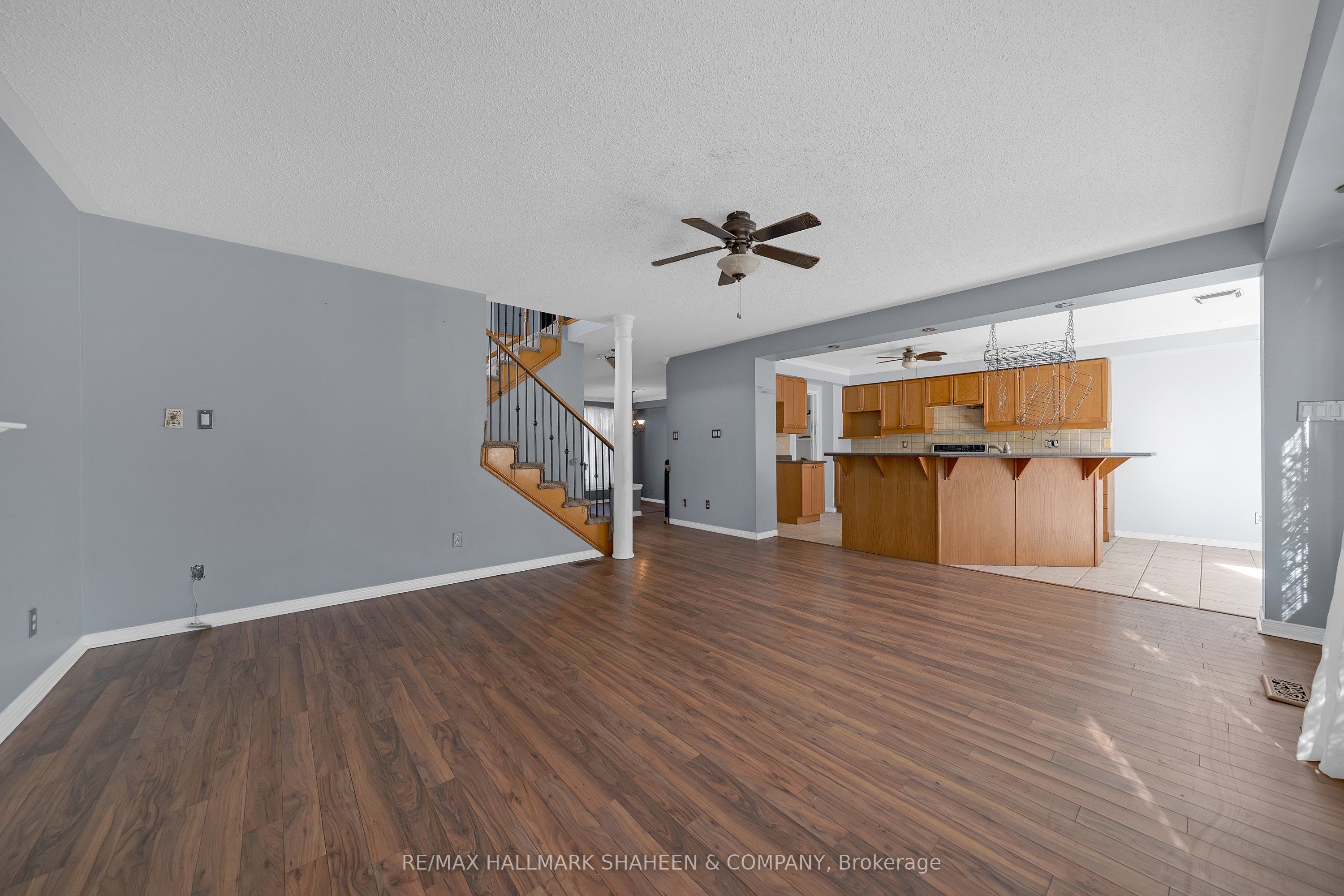 1529 Skyview Street Property Photo 8
