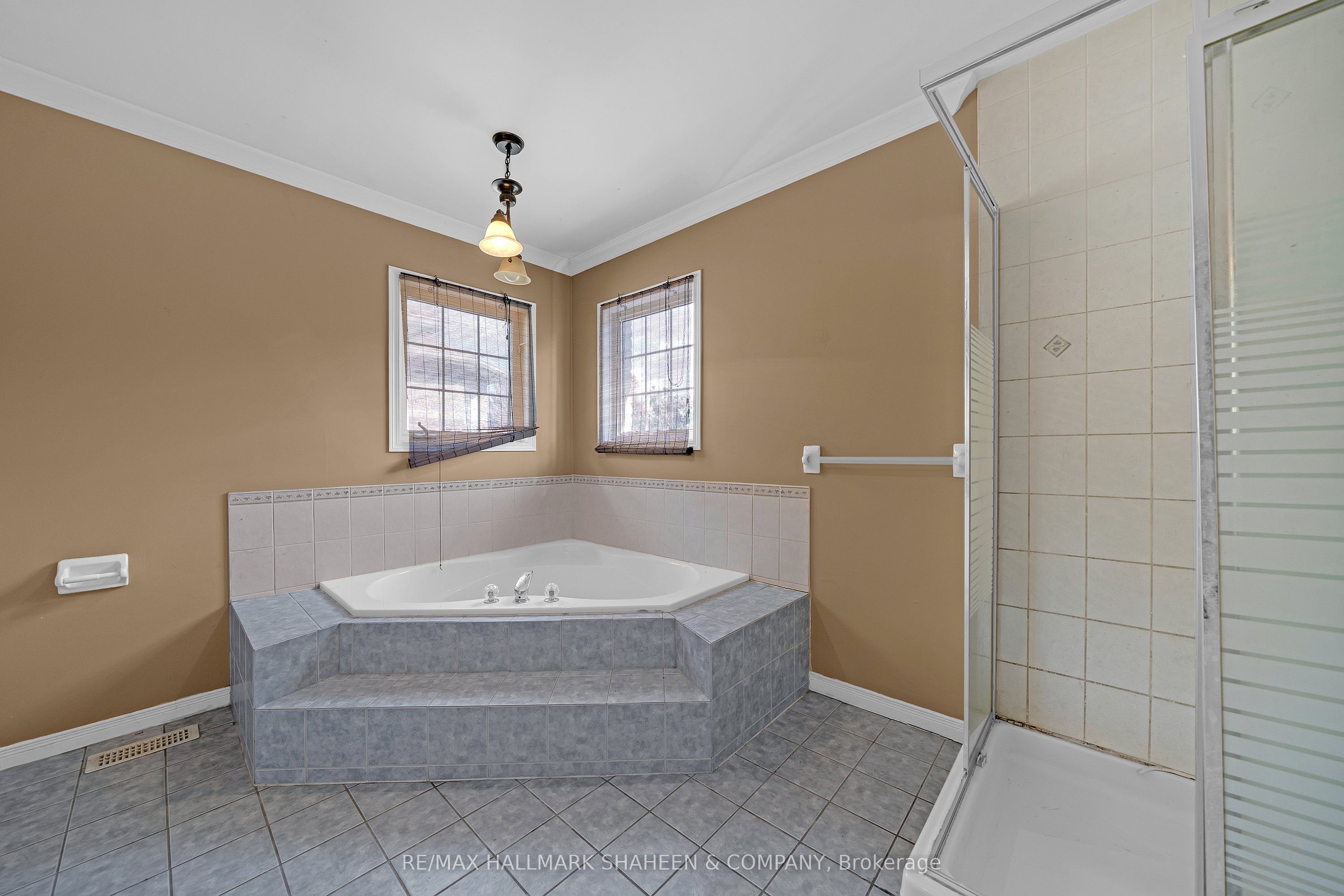 1529 Skyview Street Property Photo 21