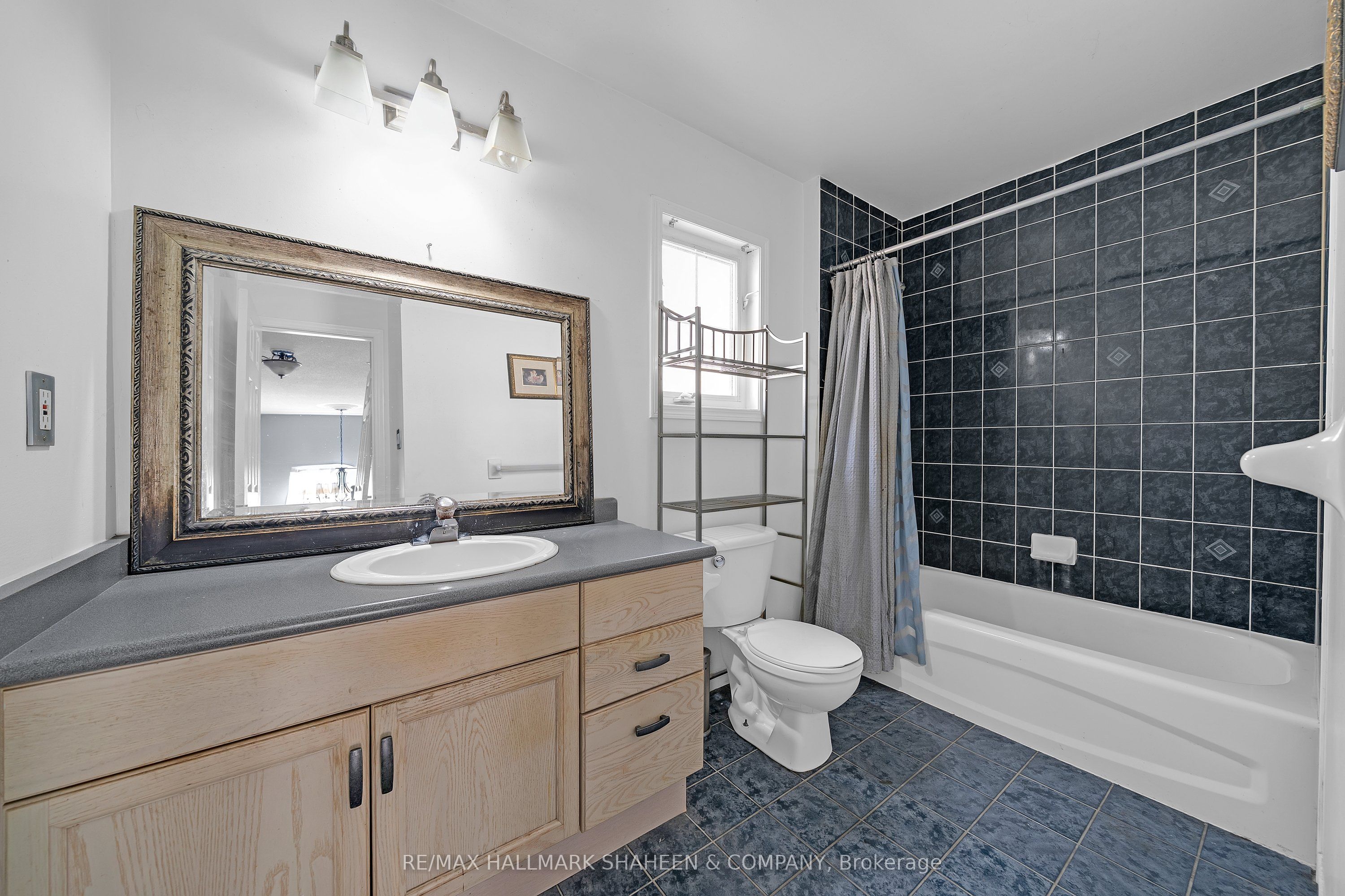 1529 Skyview Street Property Photo 27