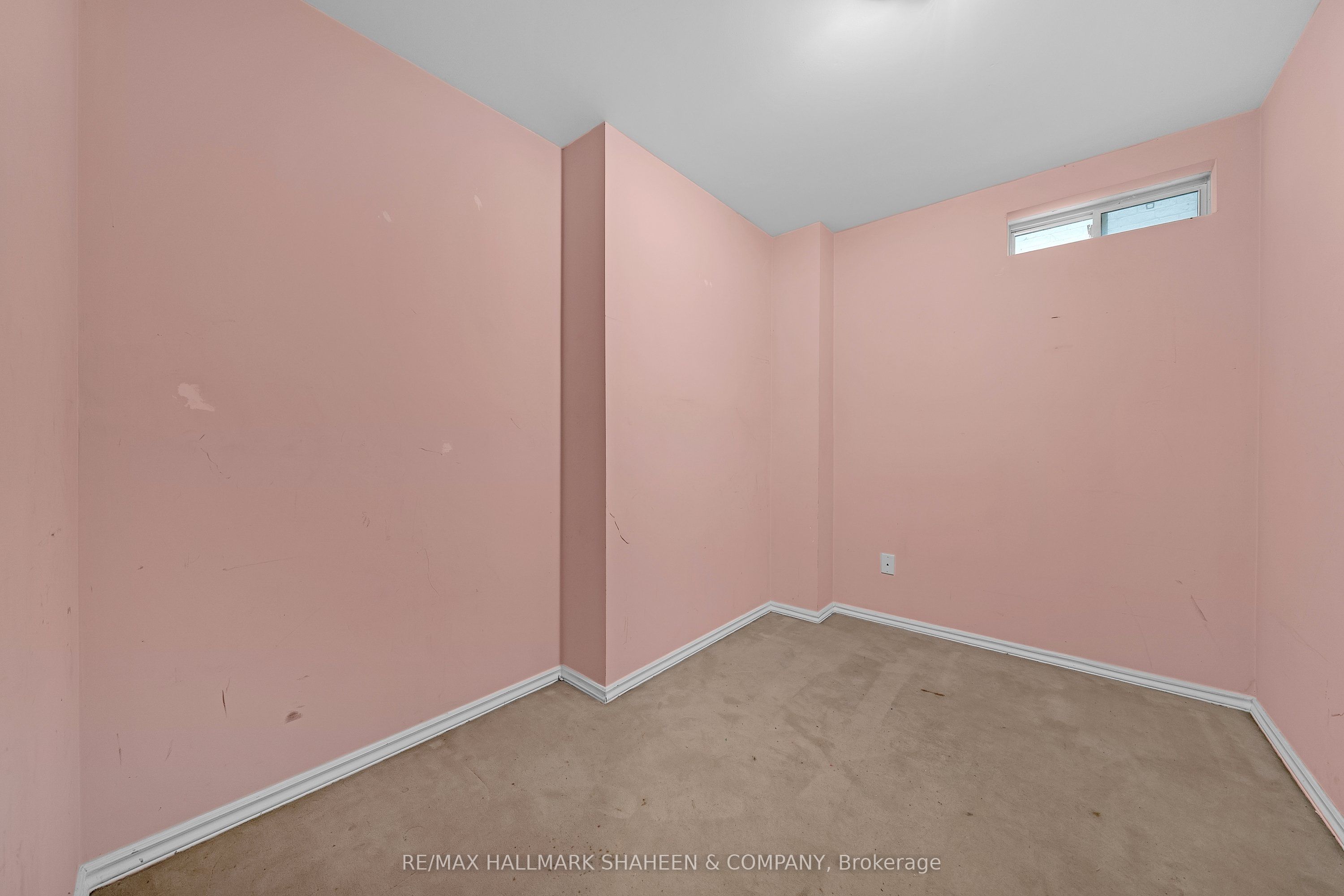1529 Skyview Street Property Photo 33