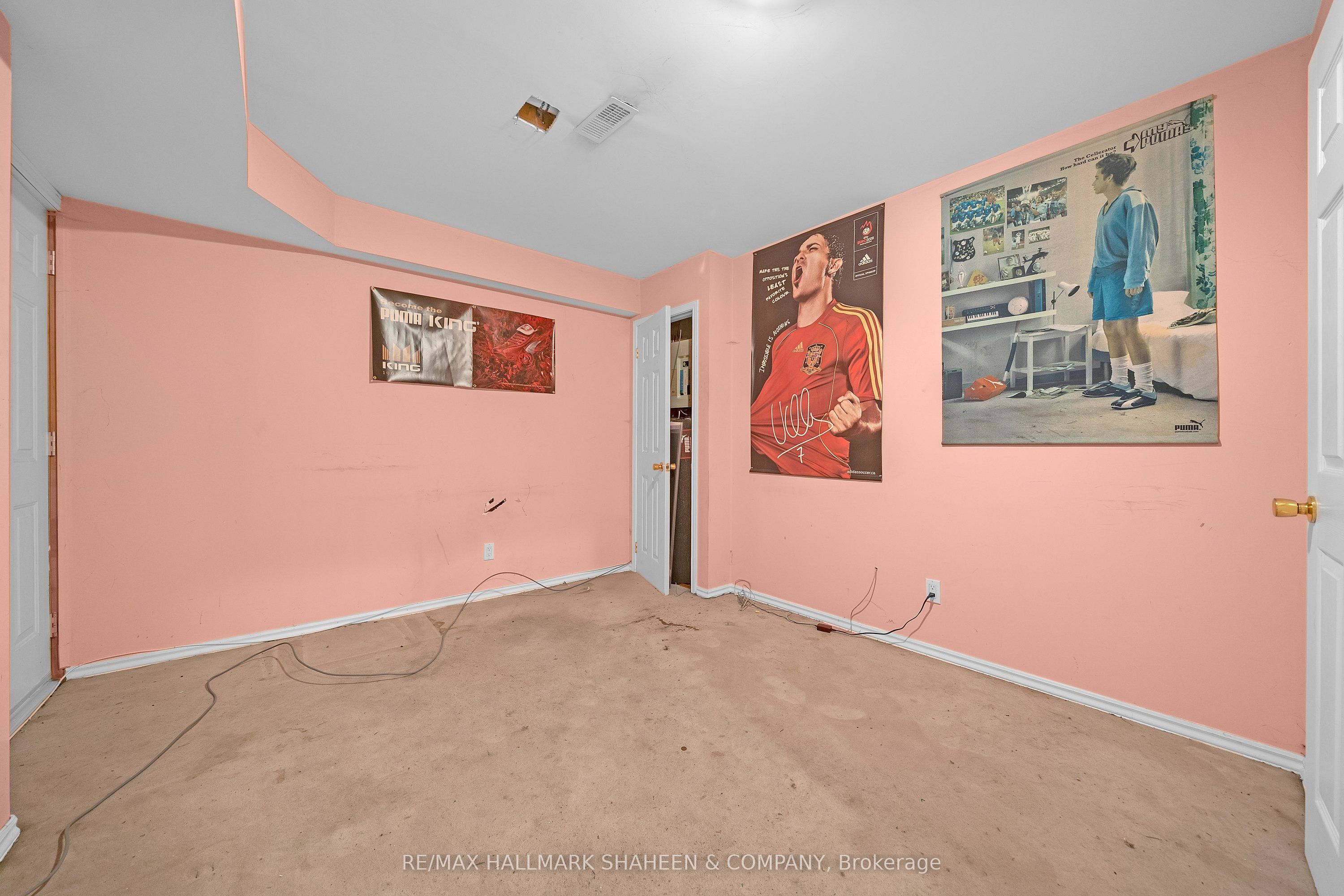 1529 Skyview Street Property Photo 36