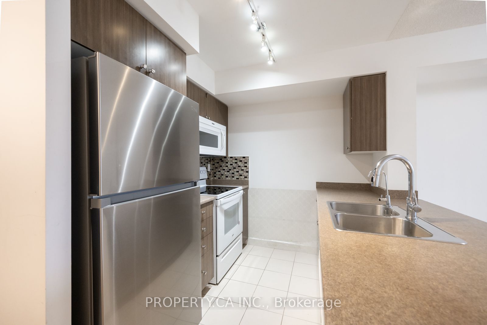 1346 Danforth Road 1209 Property Photo 5