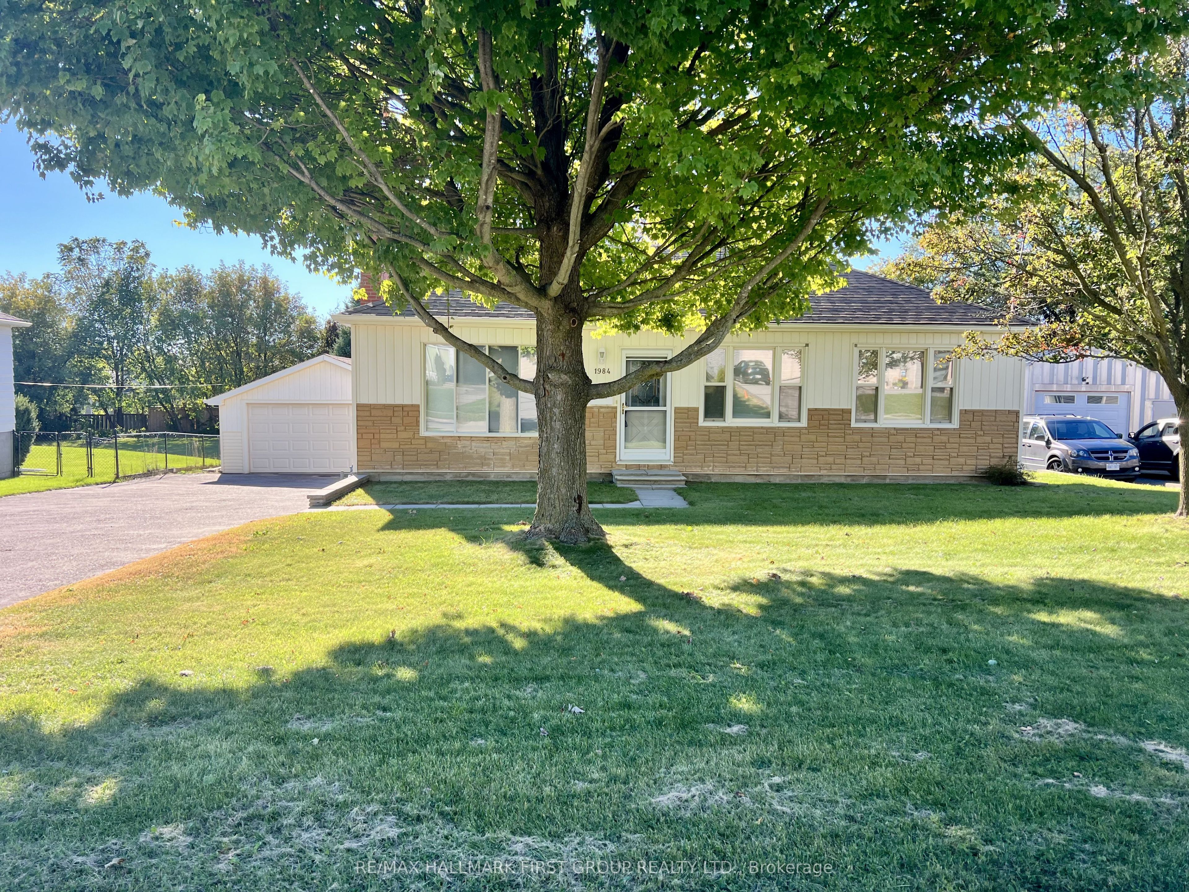 1984 Glendale Drive Property Photo 1