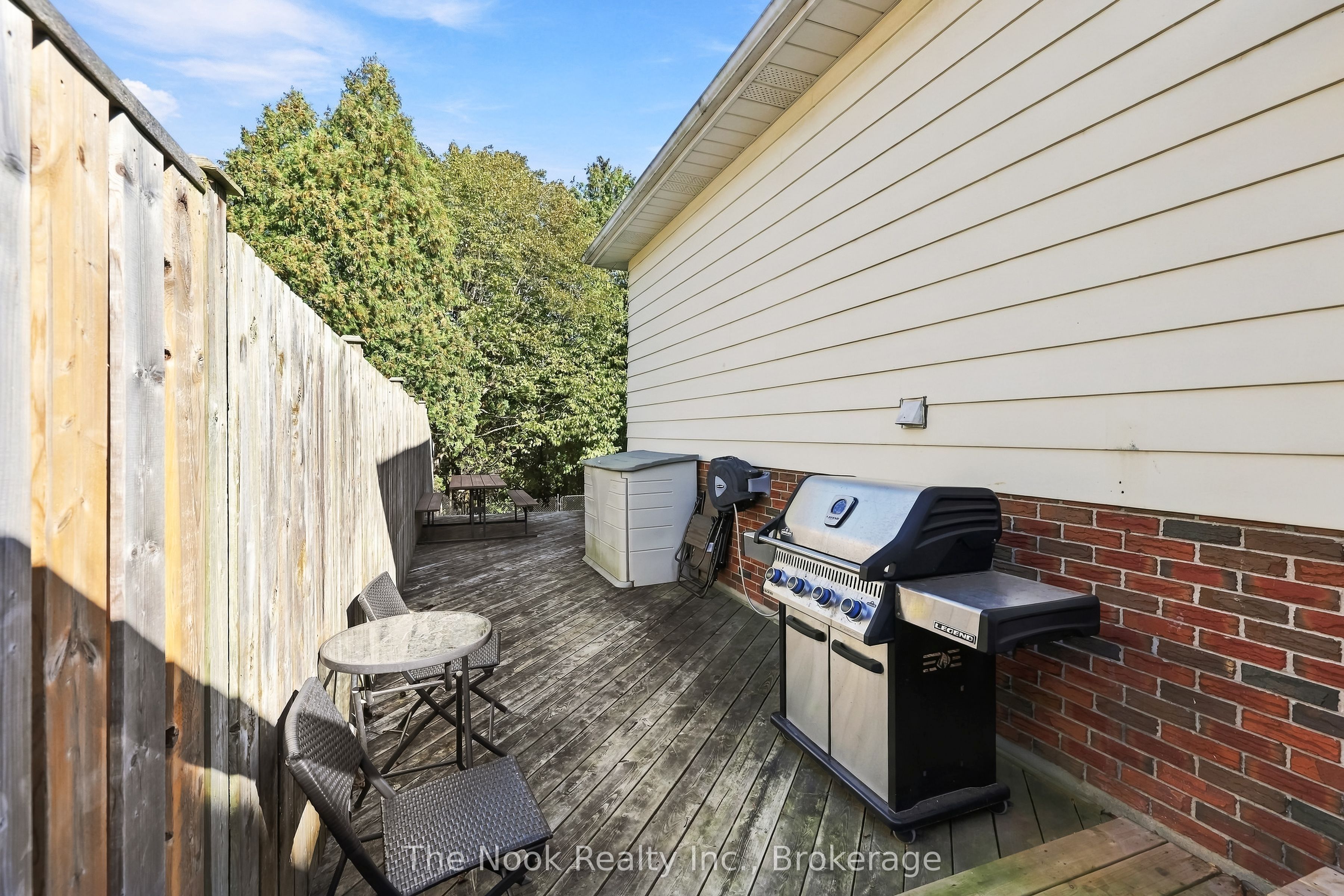 293 Brighton Court Property Photo 37