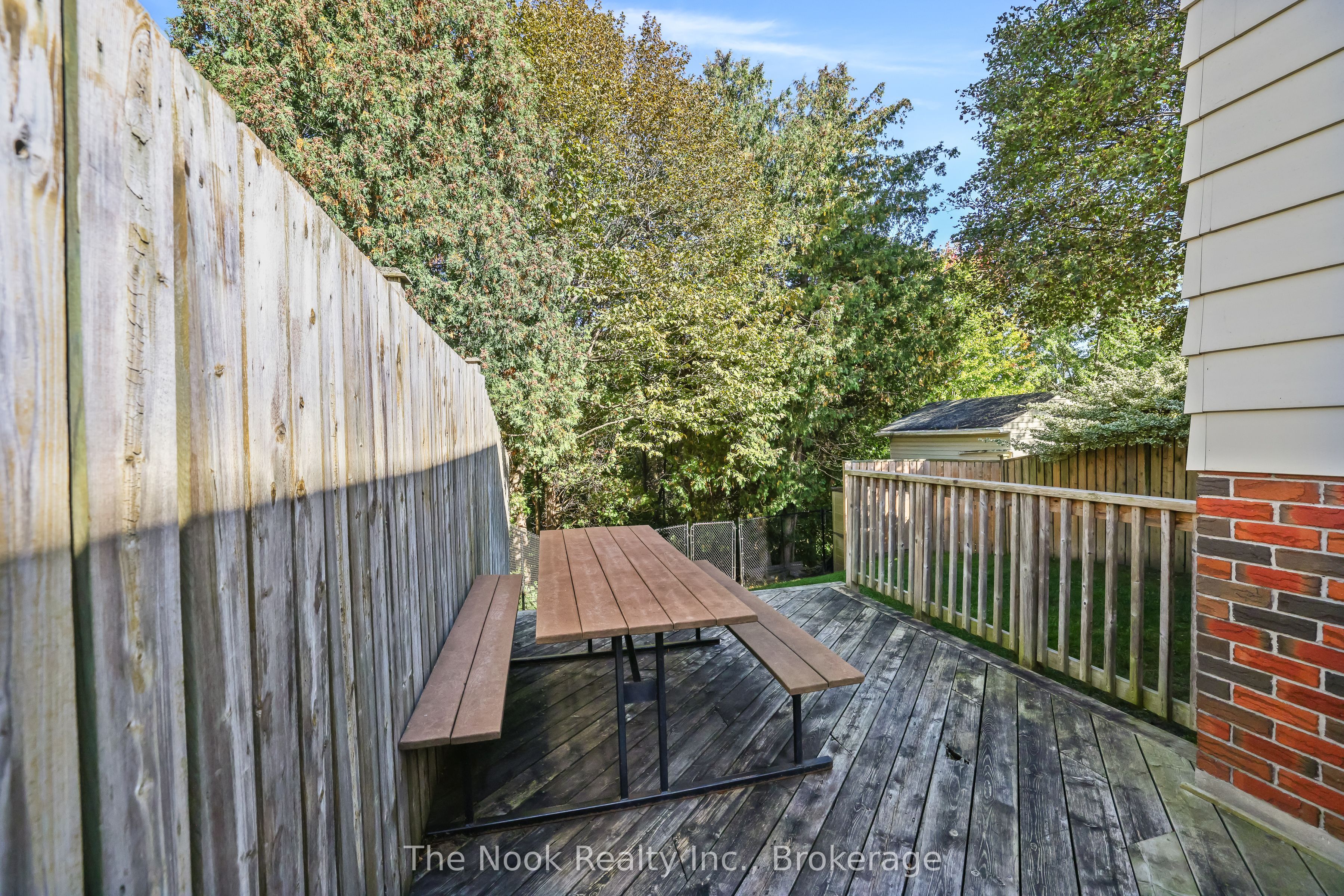 293 Brighton Court Property Photo 40
