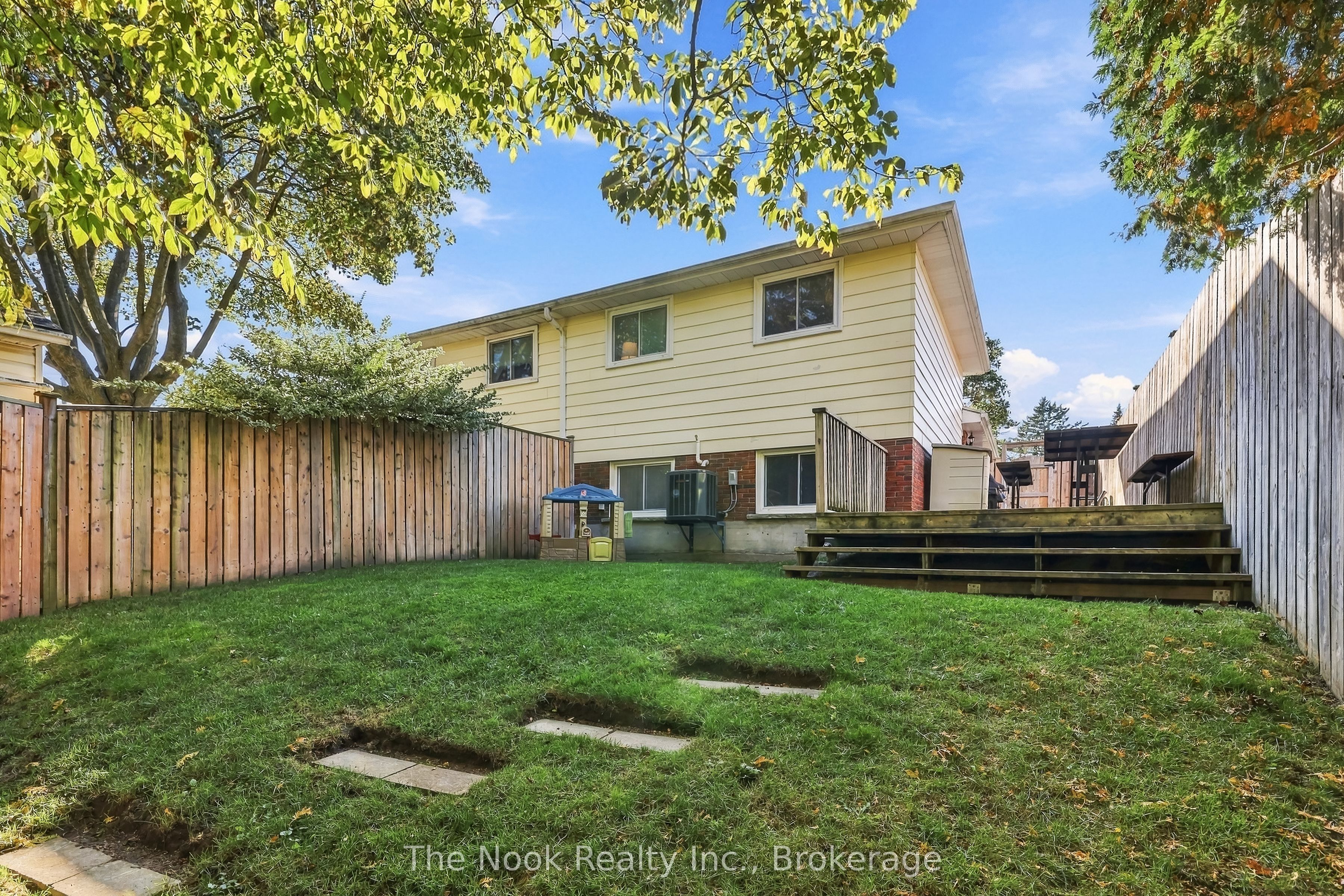 293 Brighton Court Property Photo 43