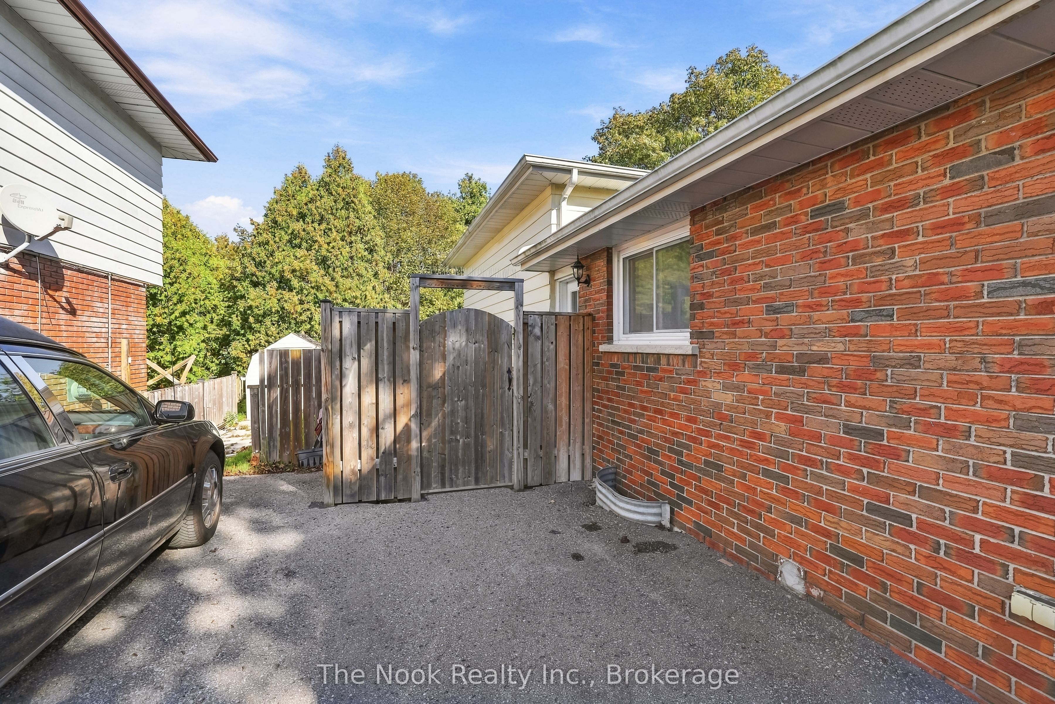 293 Brighton Court Property Photo 47