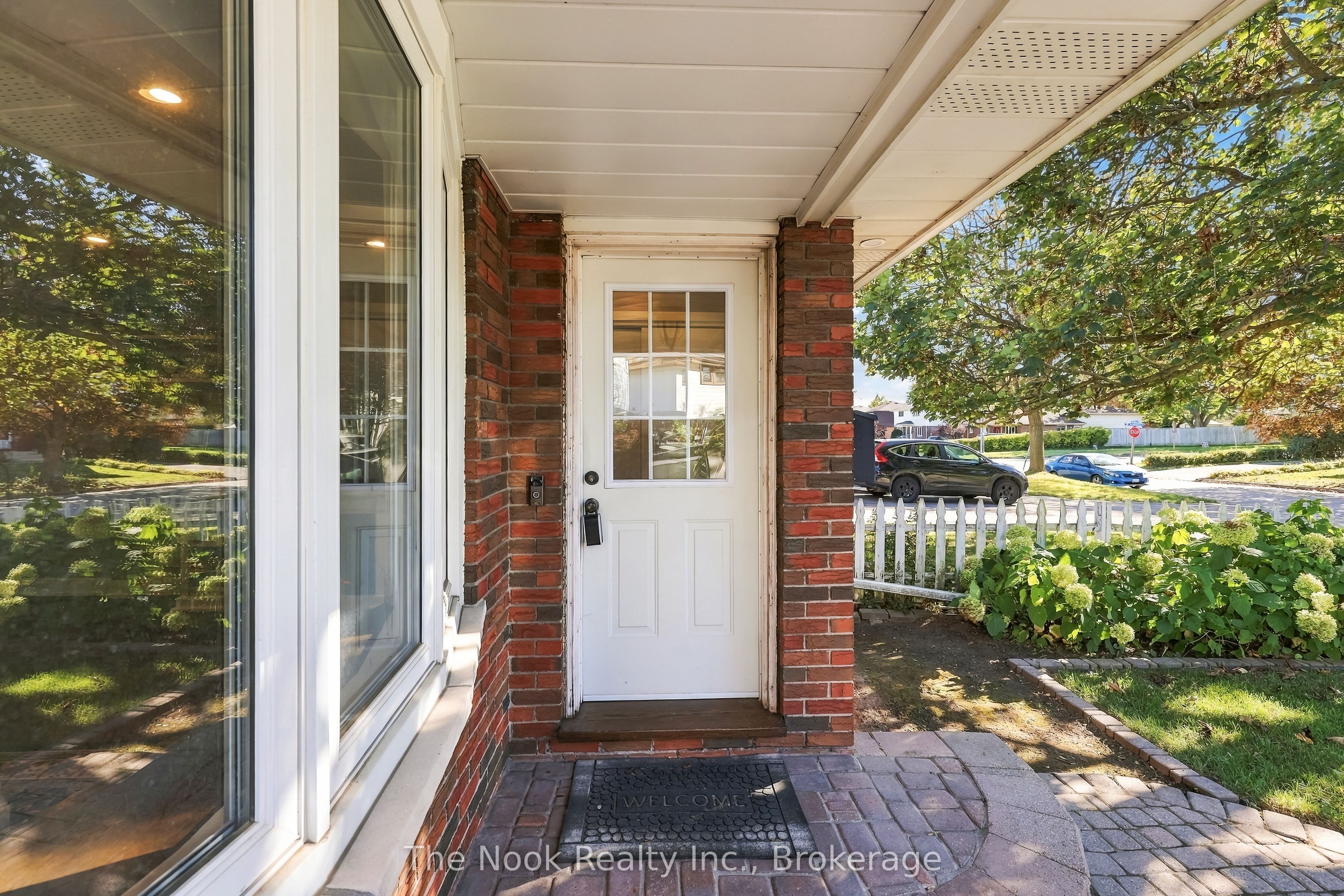 293 Brighton Court Property Photo 49