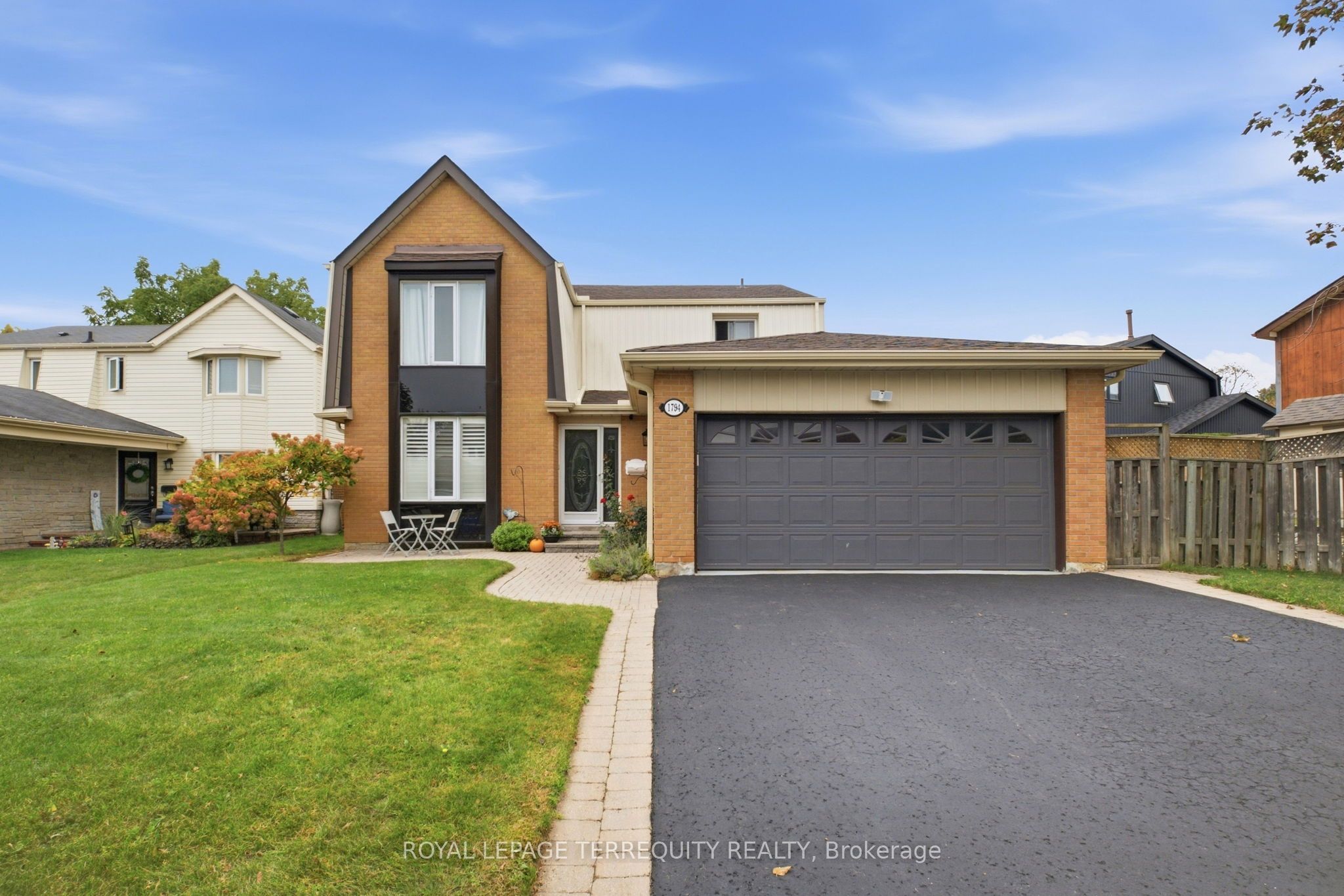 1794 Meadowview Avenue Property Photo 2