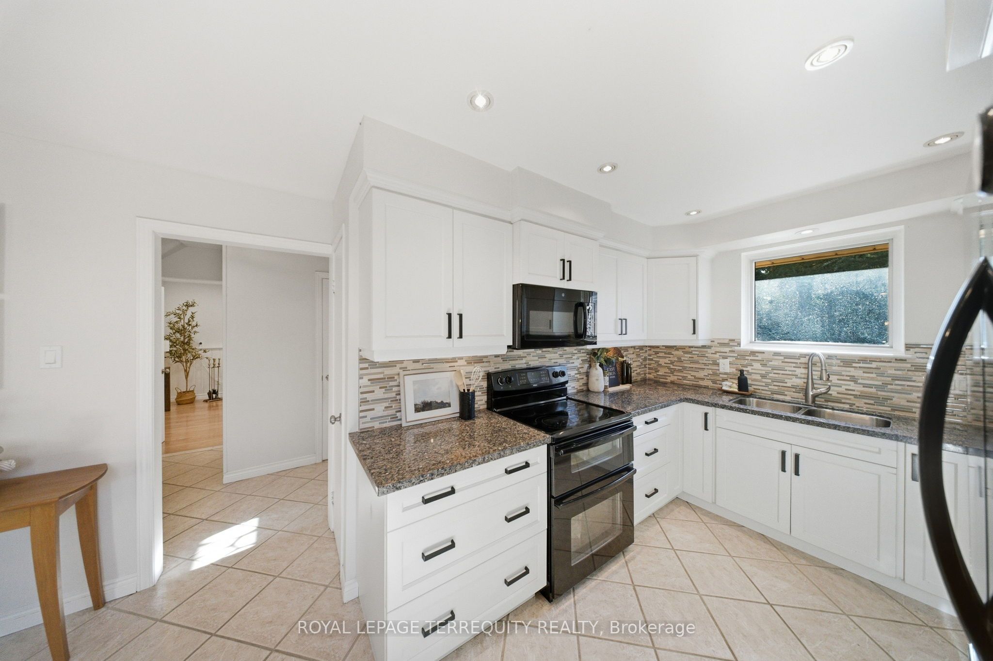 1794 Meadowview Avenue Property Photo 10