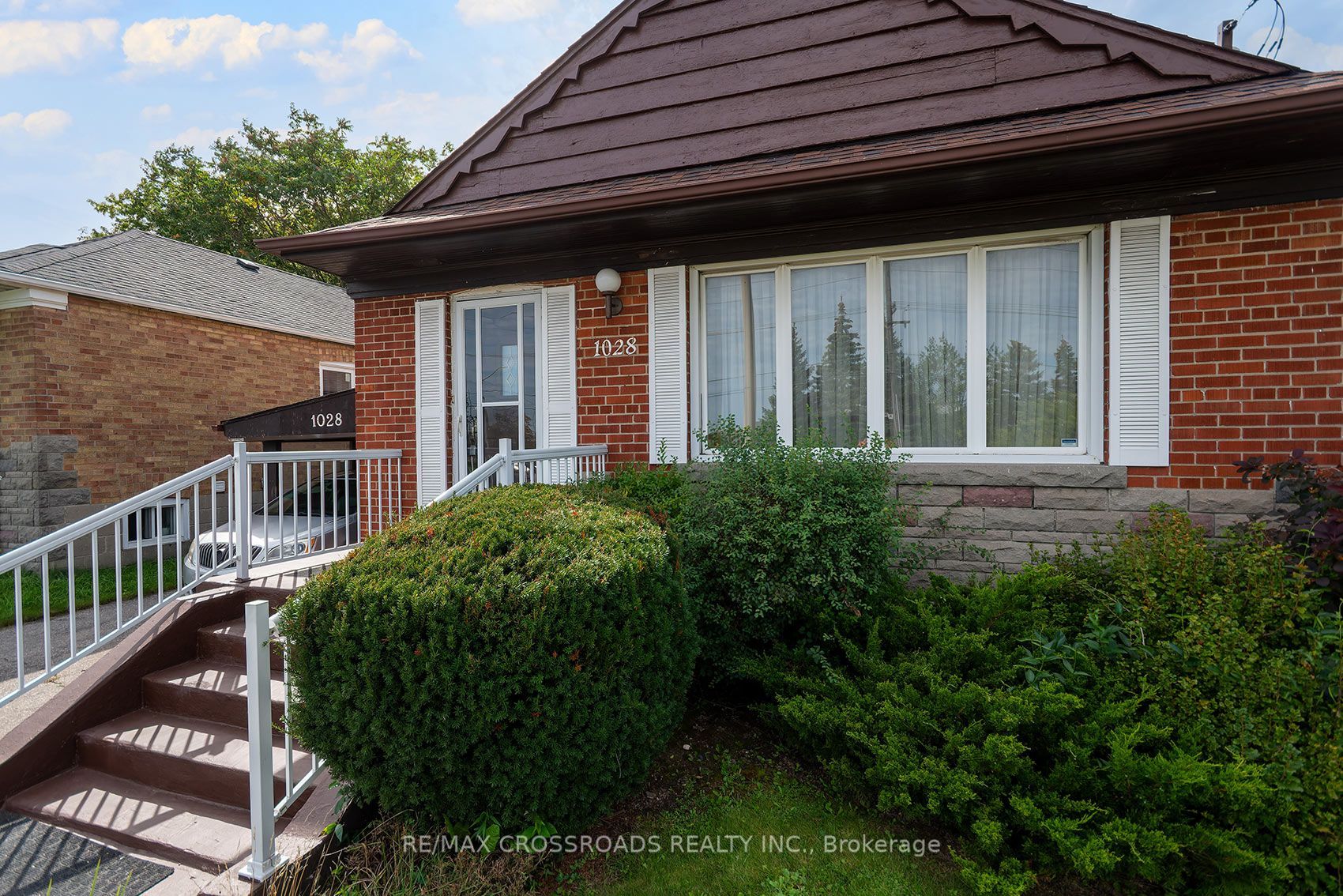 1028 Kennedy Road Property Photo 3