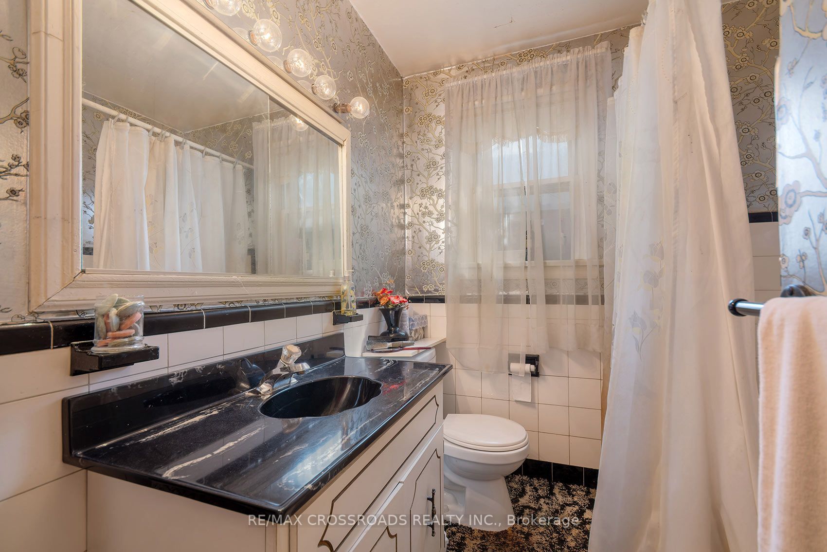 1028 Kennedy Road Property Photo 21