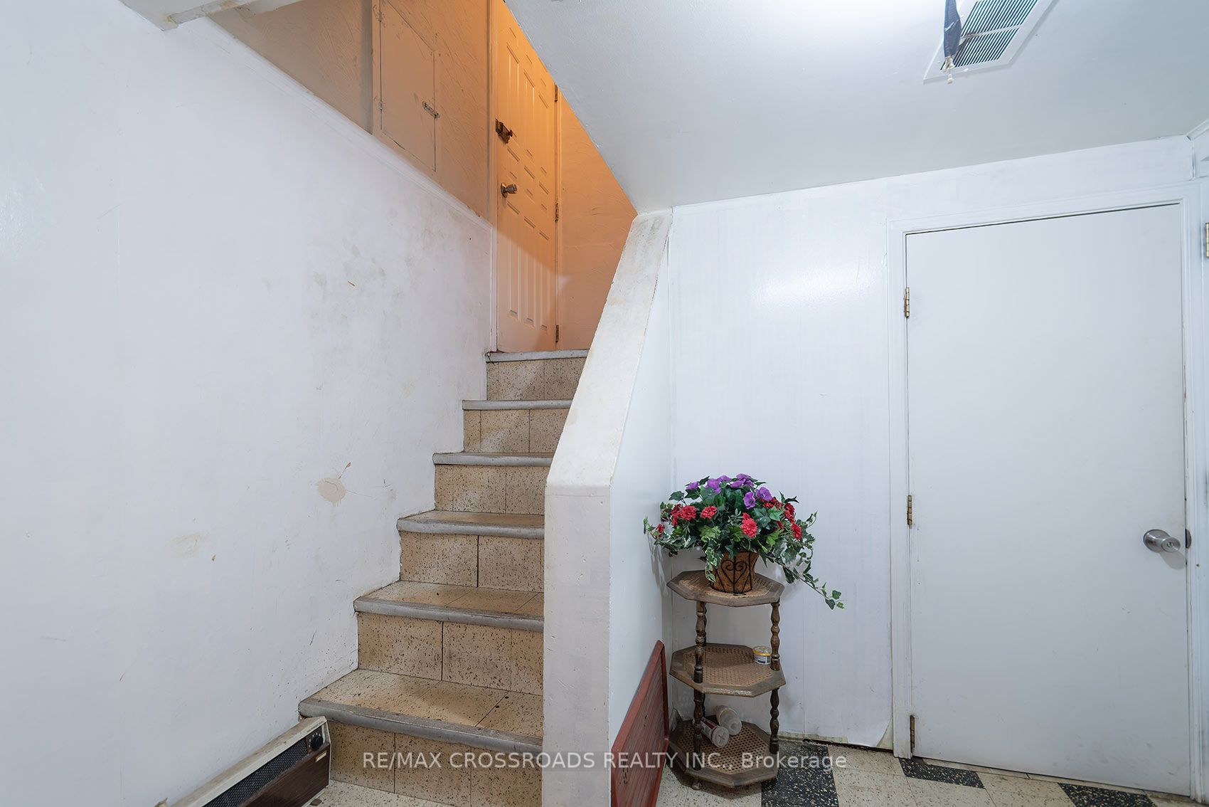 1028 Kennedy Road Property Photo 23