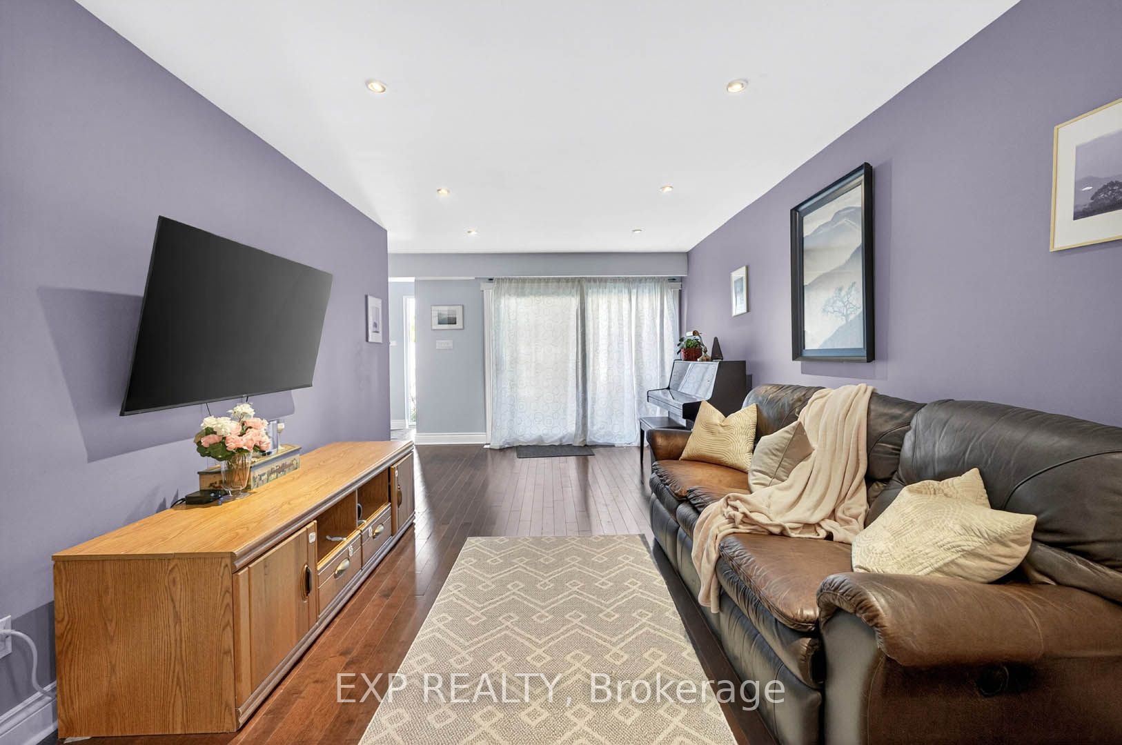925 Bayly Street 36 Property Photo 10