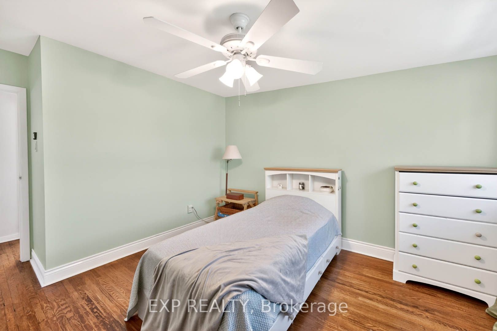 925 Bayly Street 36 Property Photo 24