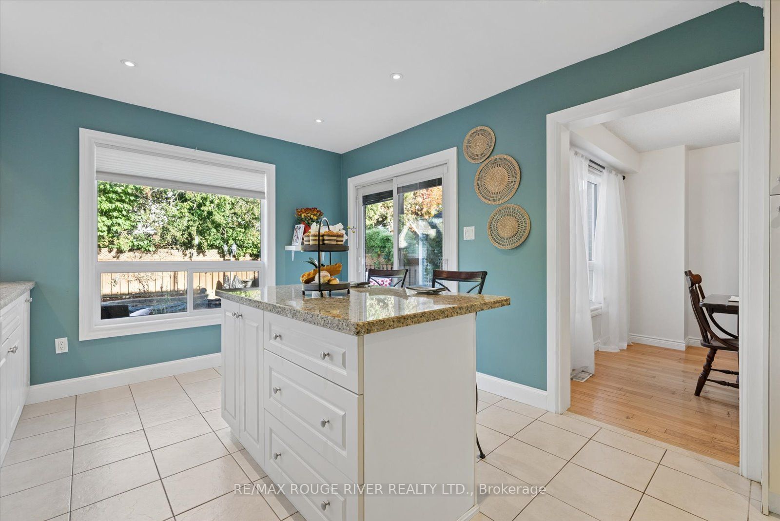 1631 Rudell Road Property Photo 8