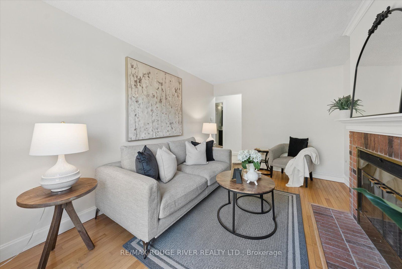 1631 Rudell Road Property Photo 11