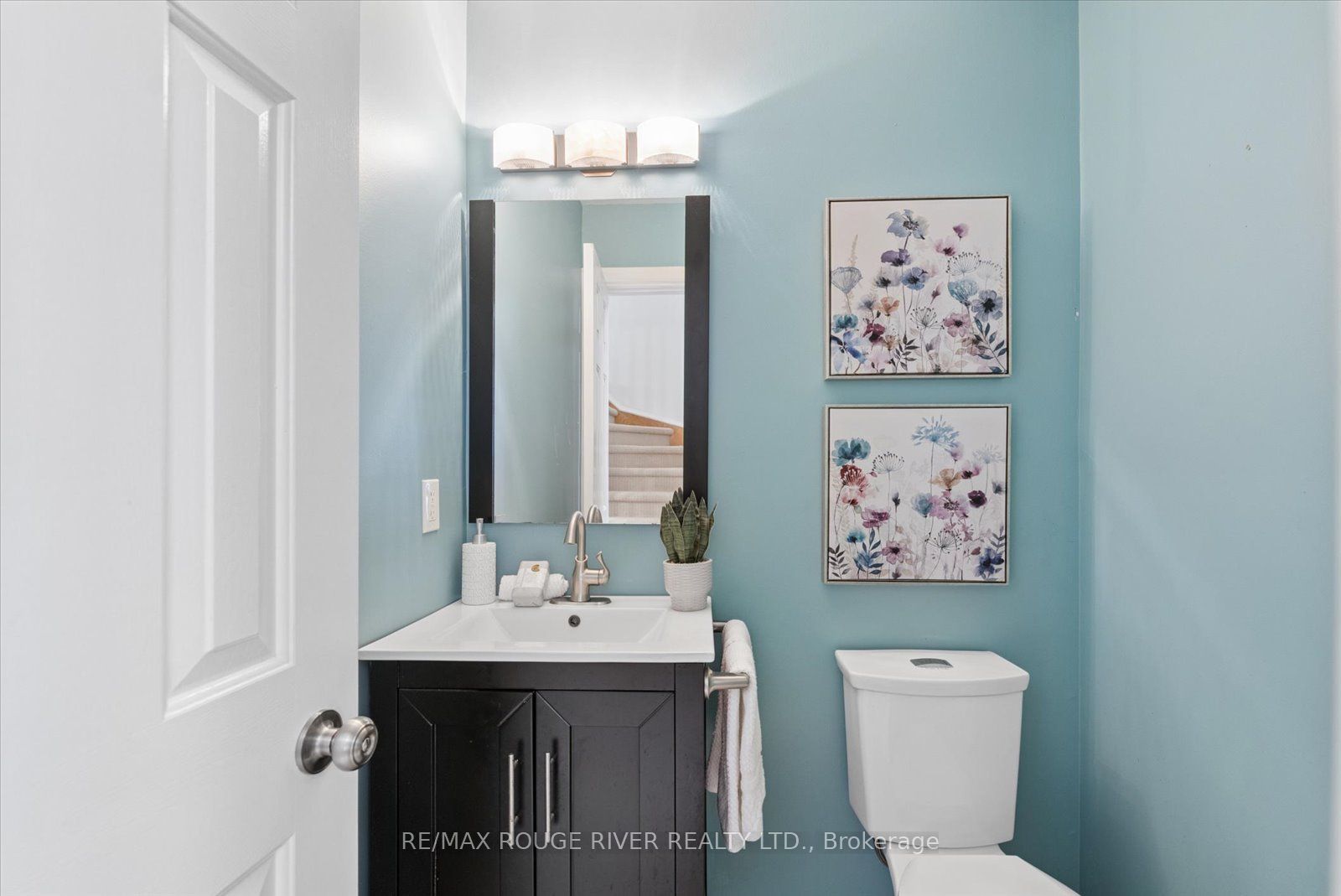 1631 Rudell Road Property Photo 12