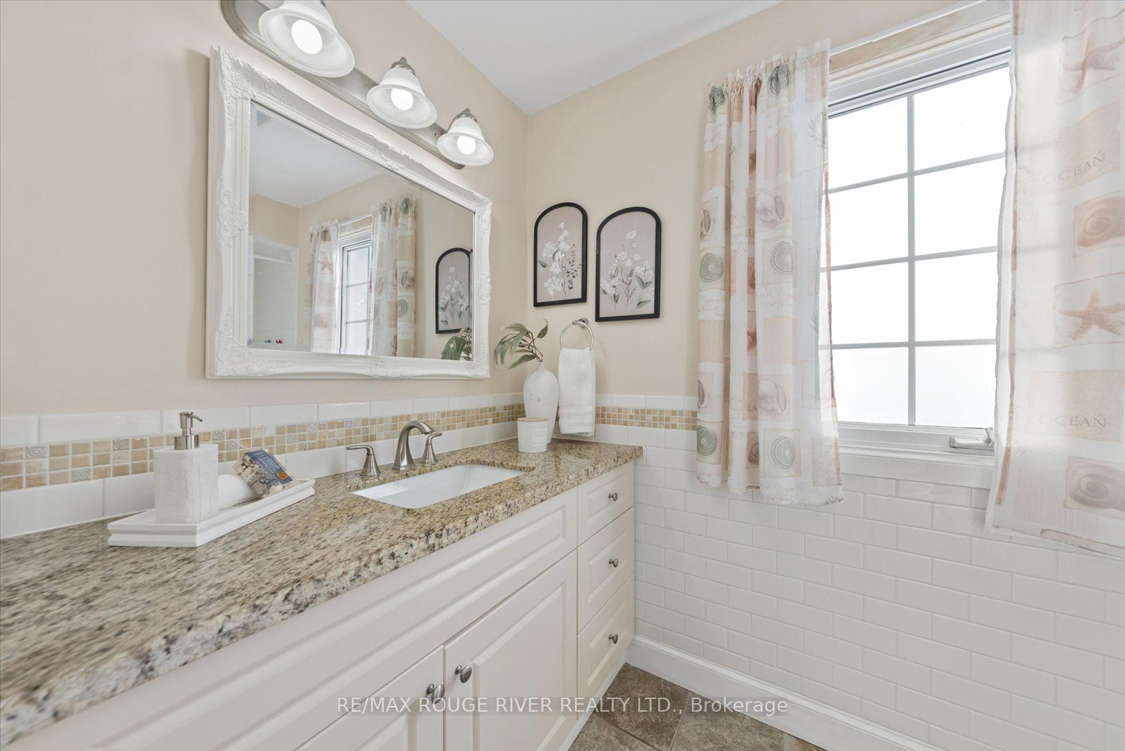 1631 Rudell Road Property Photo 17