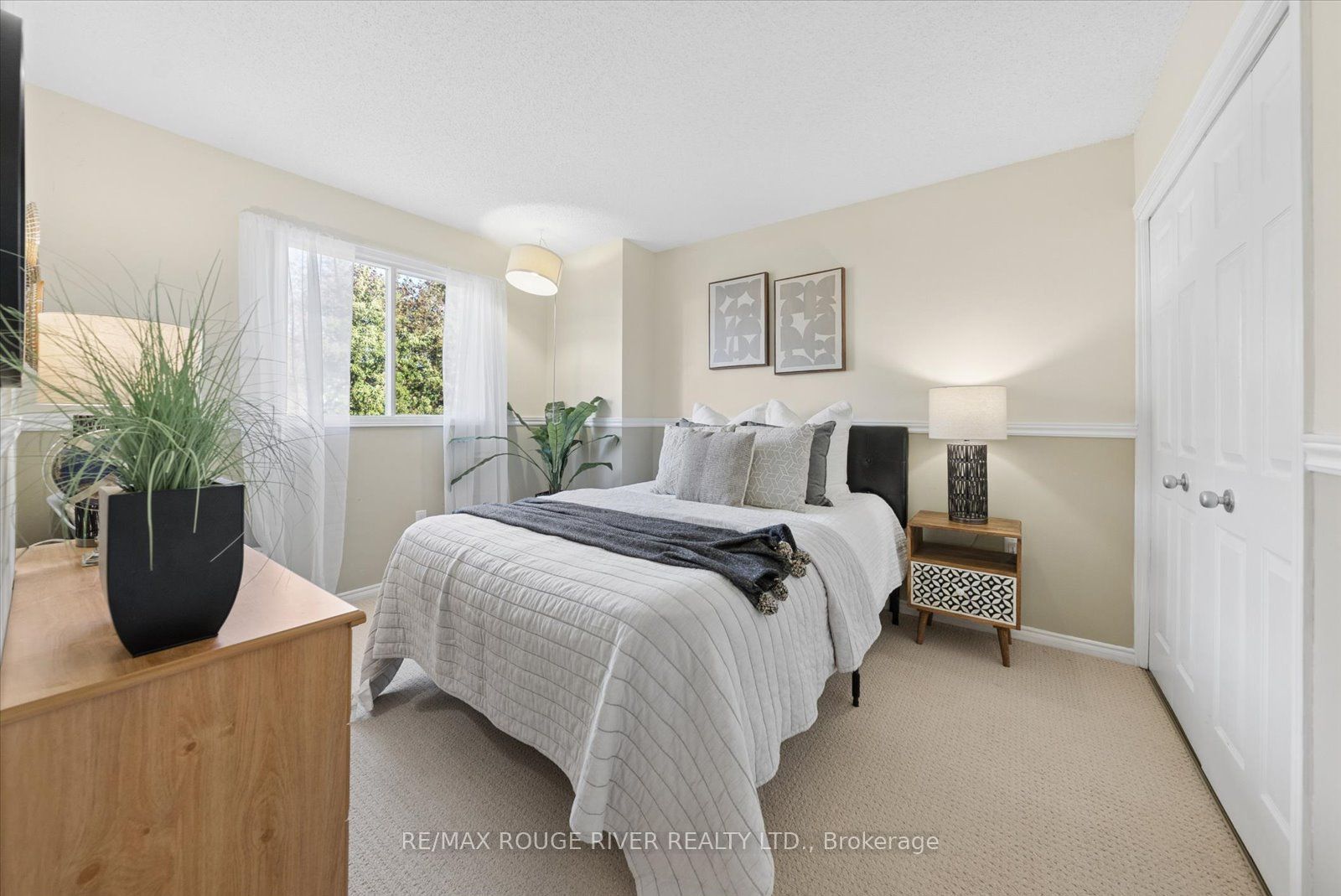 1631 Rudell Road Property Photo 18