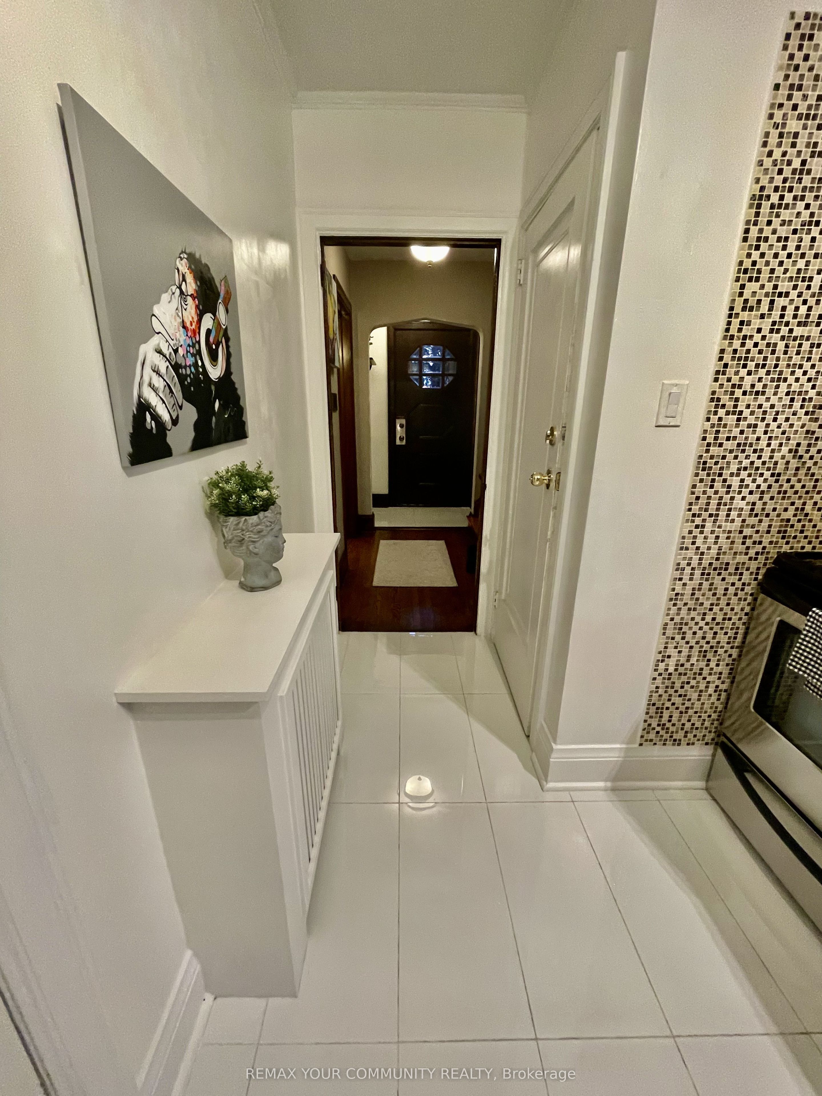 2 Four Oaks Gate Property Photo 13