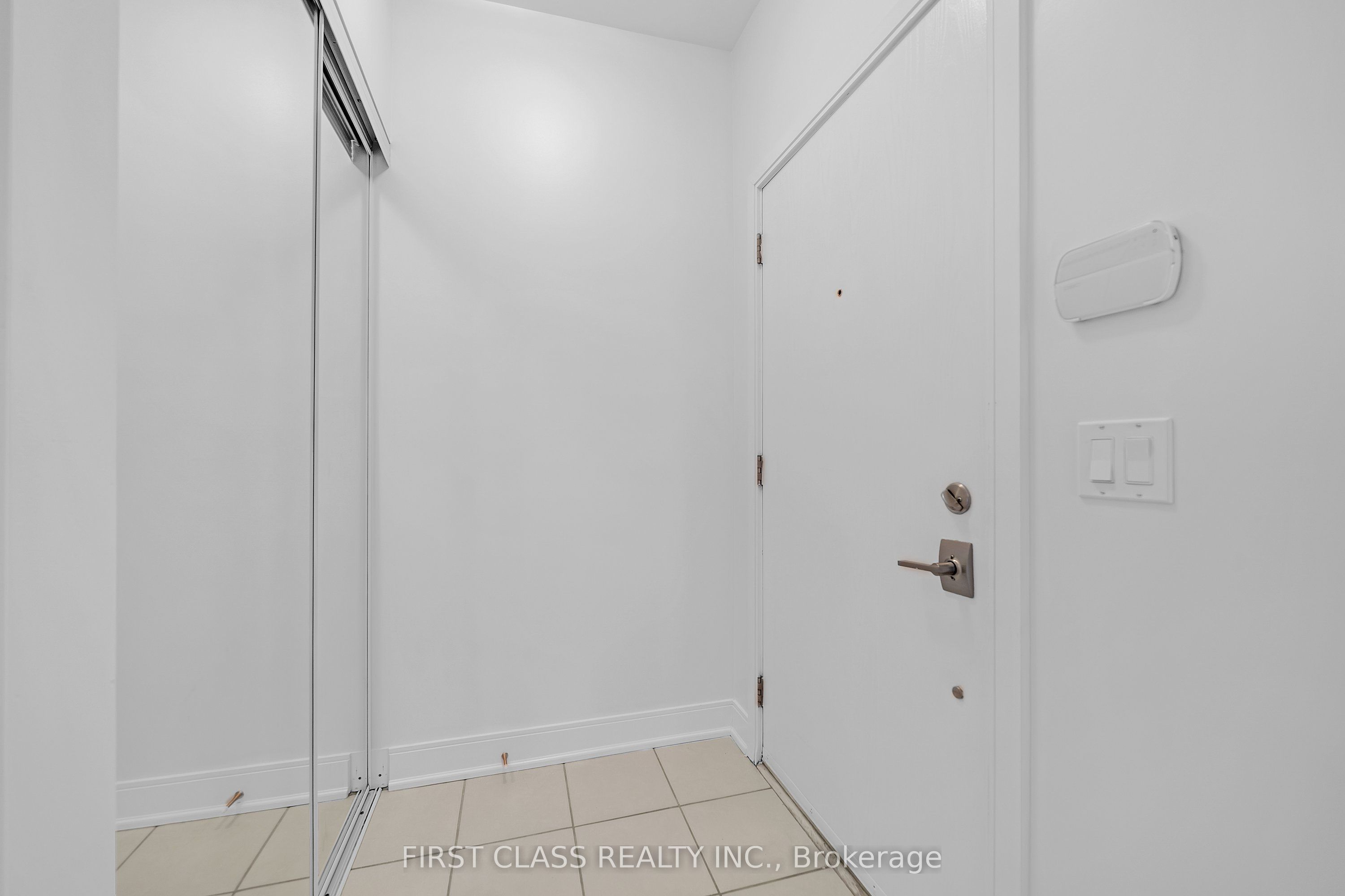 310 Village Green Square 14 Property Photo 9