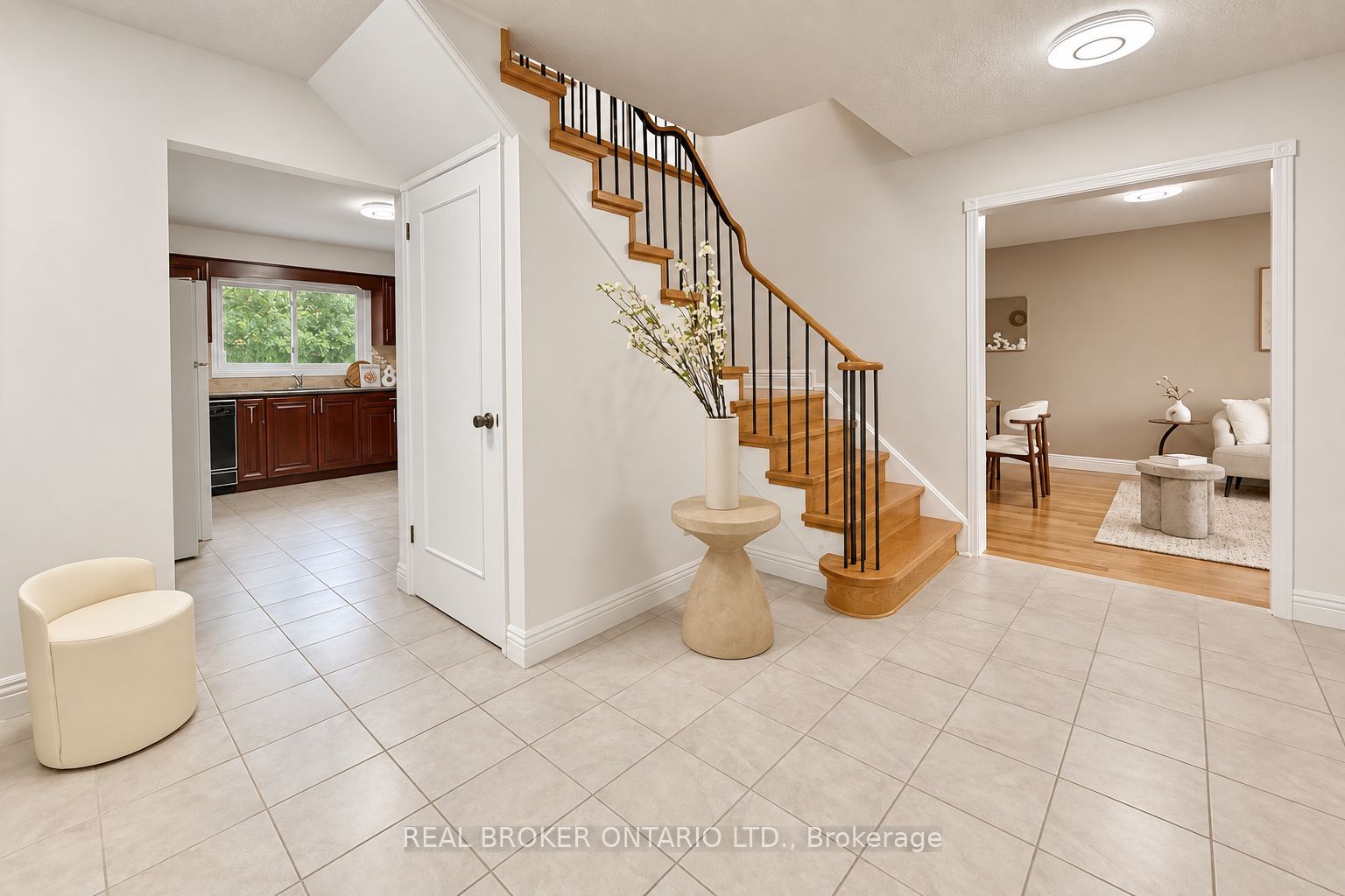 89 Bushmills Square Property Photo 3