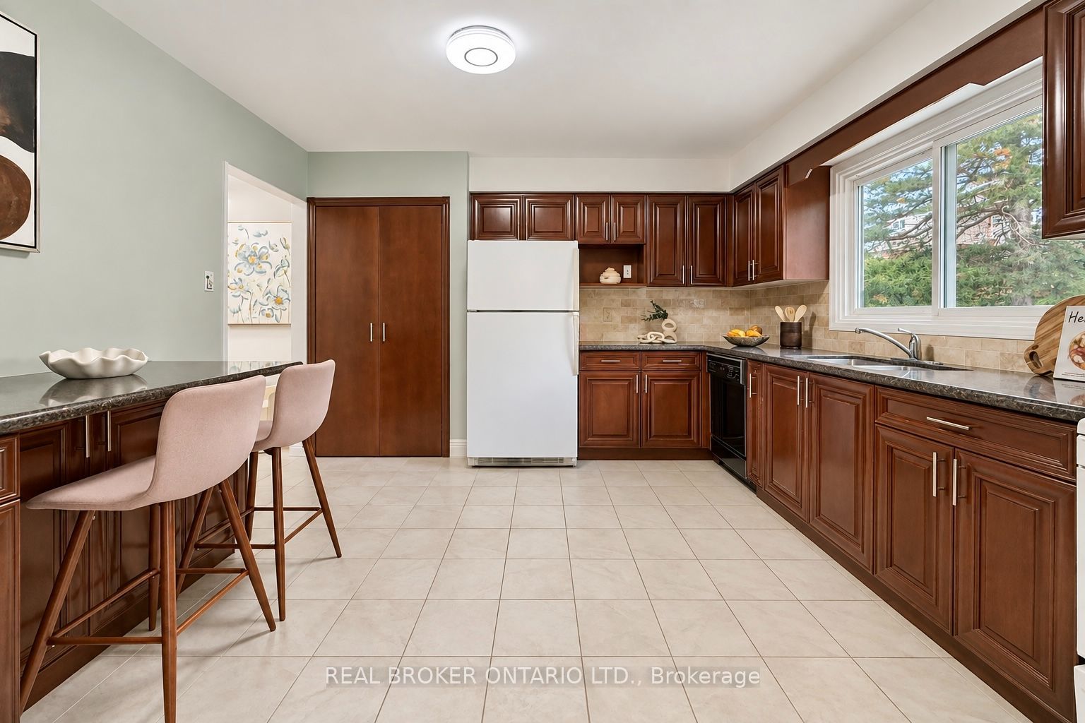 89 Bushmills Square Property Photo 11