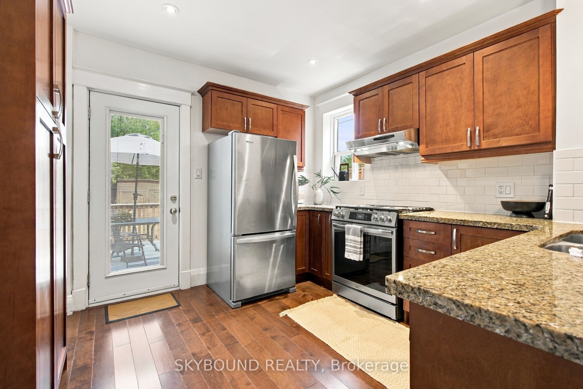 45 Westlake Avenue Property Photo 4