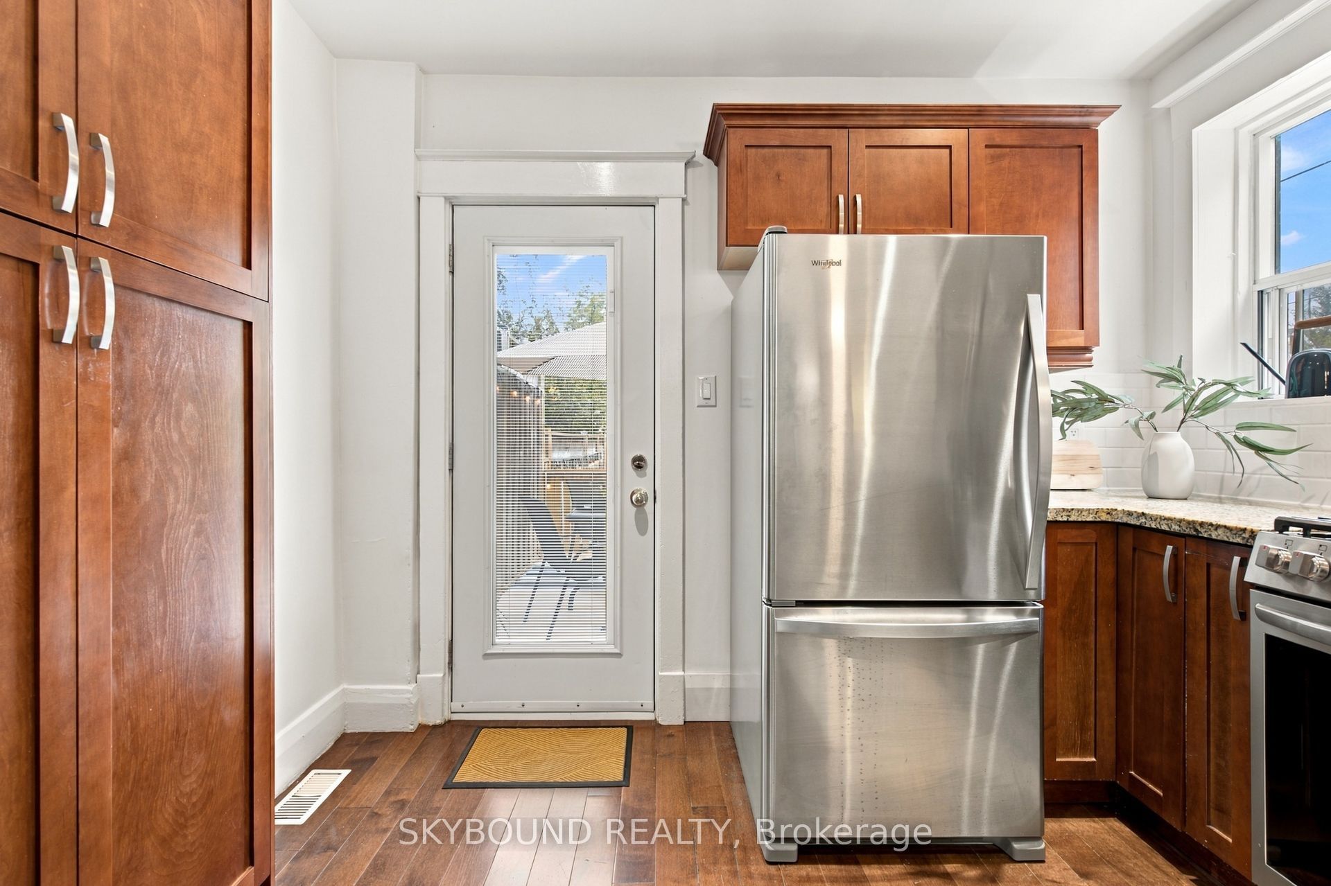 45 Westlake Avenue Property Photo 6
