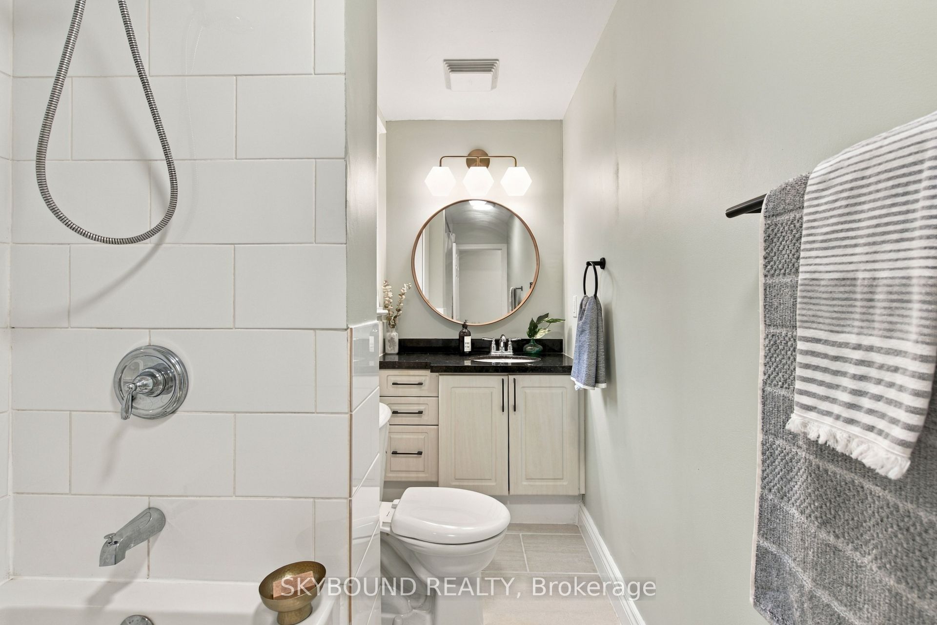 45 Westlake Avenue Property Photo 19