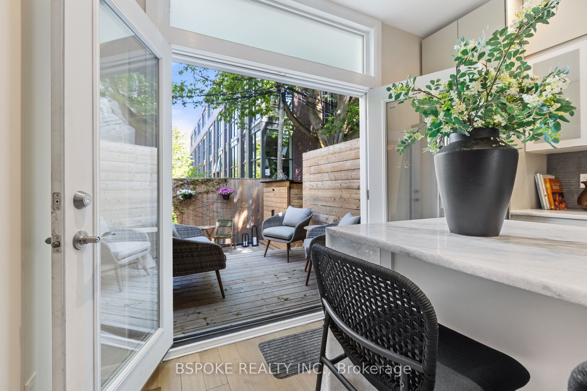 75 Laing Street Property Photo 11