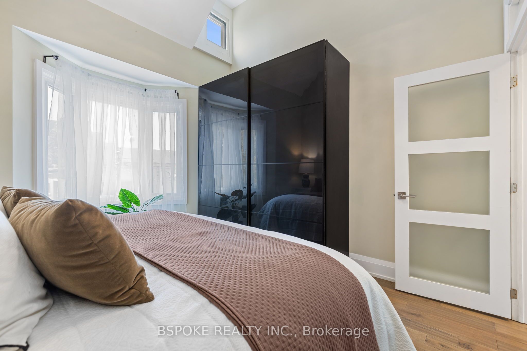 75 Laing Street Property Photo 16