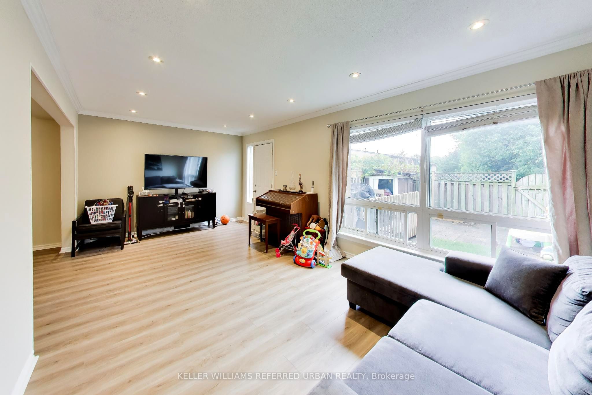 1235 Radom Street 62 Property Photo 8