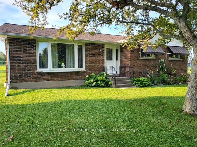 320 Myrtle Road E Property Photo 1