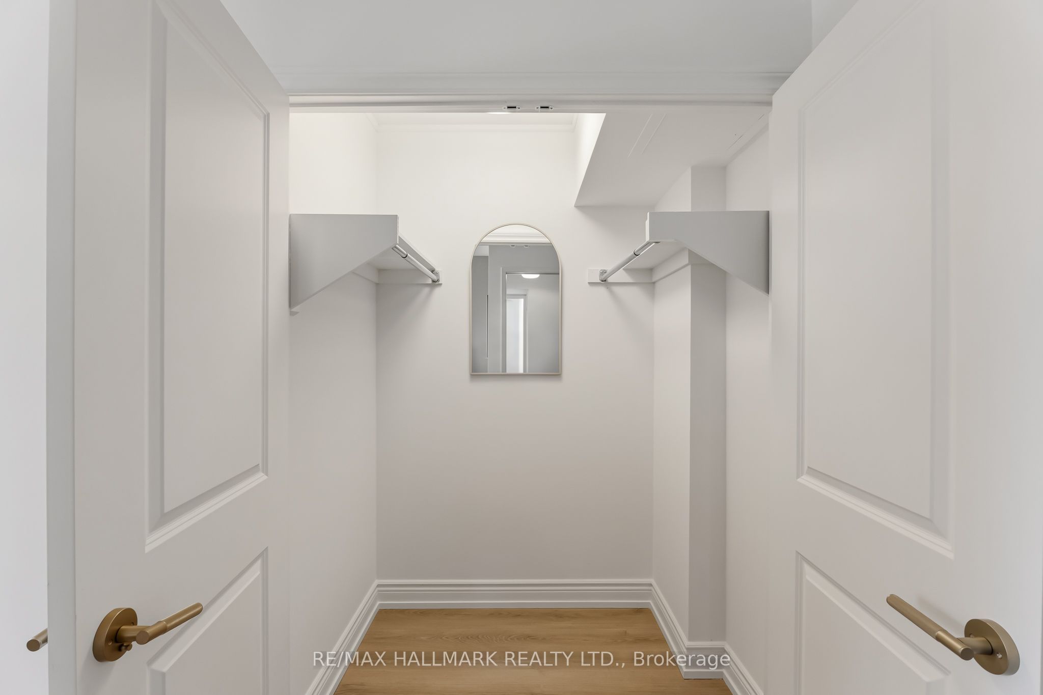 1797 Queen Street E 404 Property Photo 26