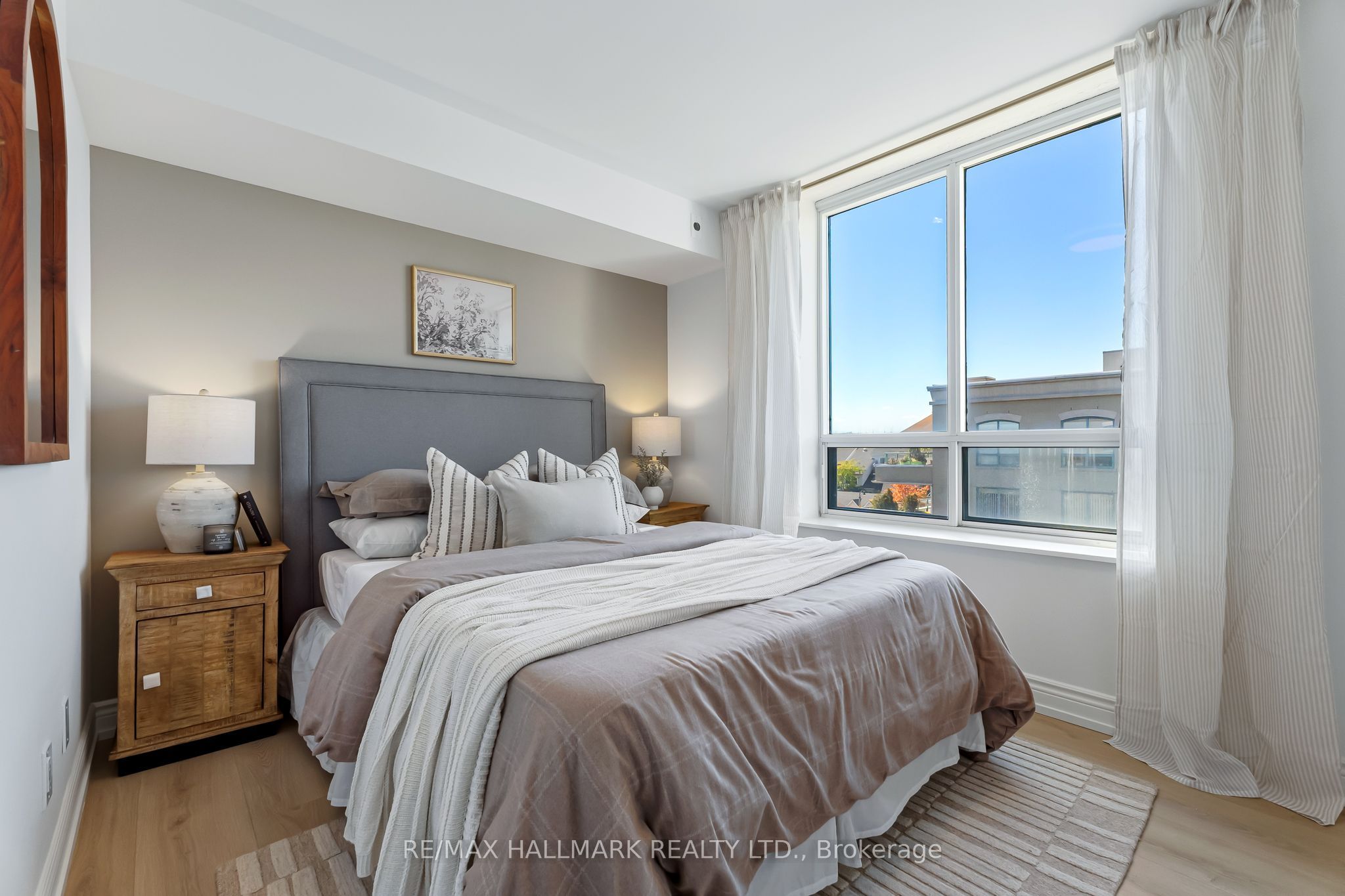 1797 Queen Street E 404 Property Photo 28