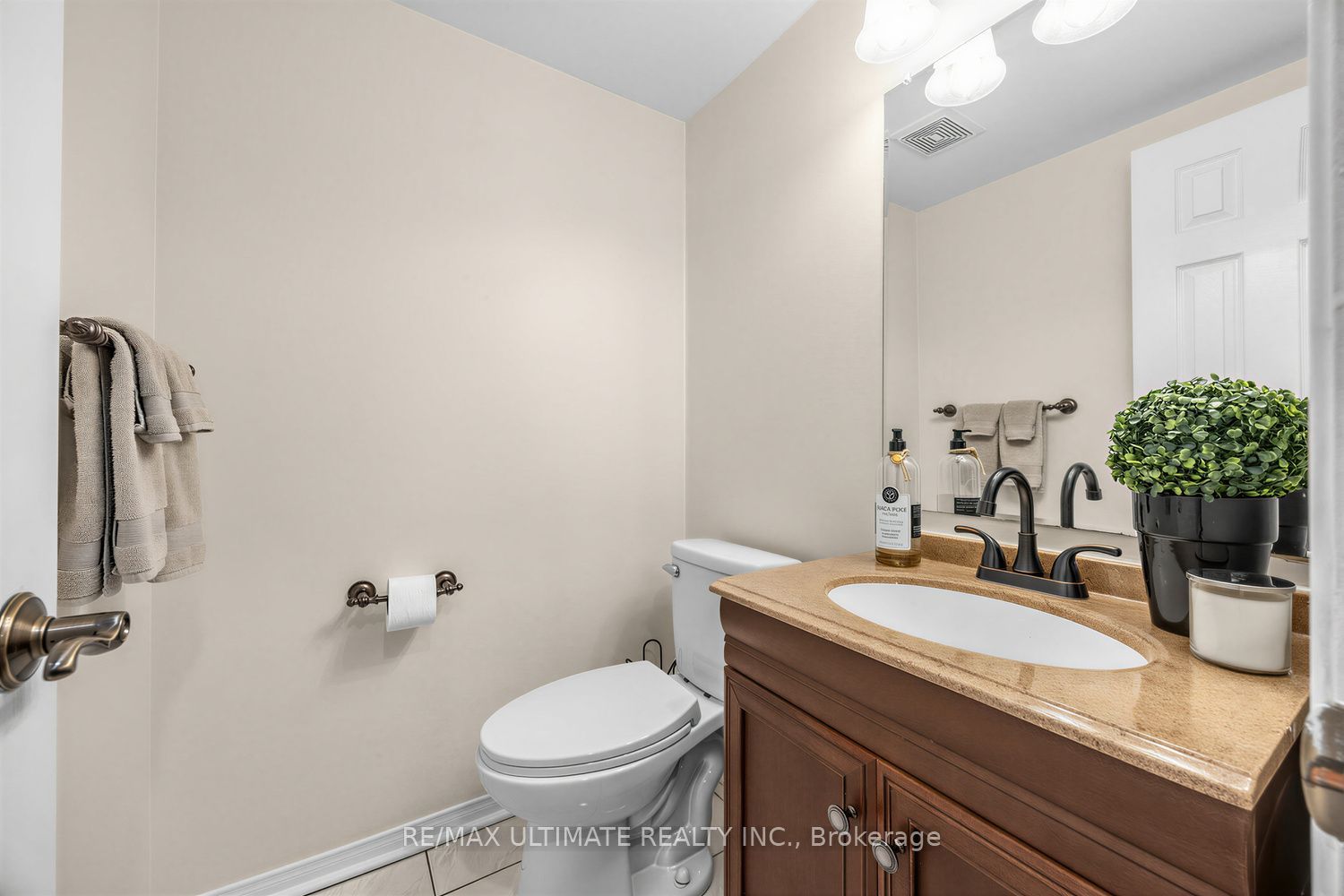 42 Landerville Lane Property Photo 15