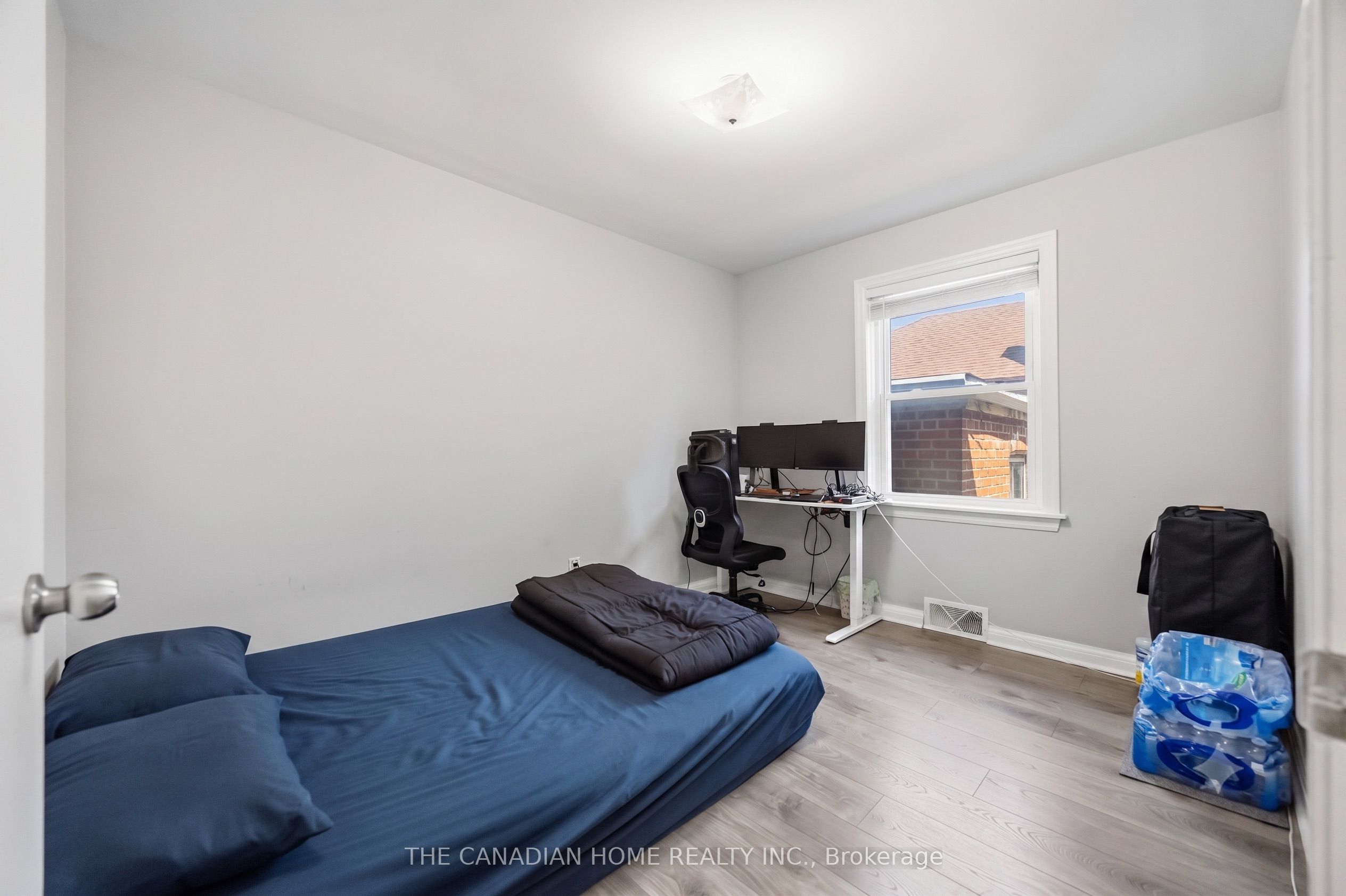 1373 Pharmacy Avenue Property Photo 22