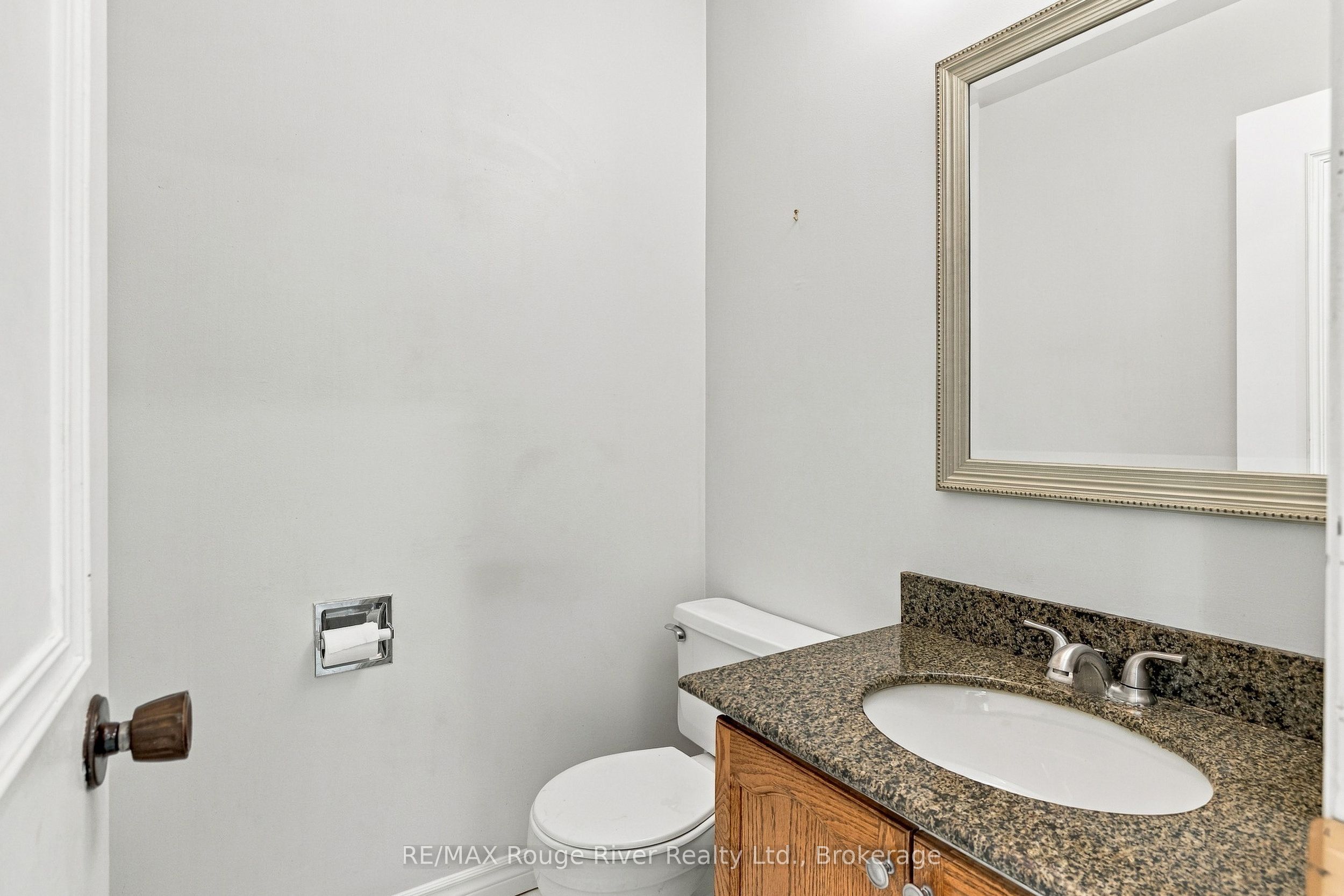 95 B Concession Street E Property Photo 16